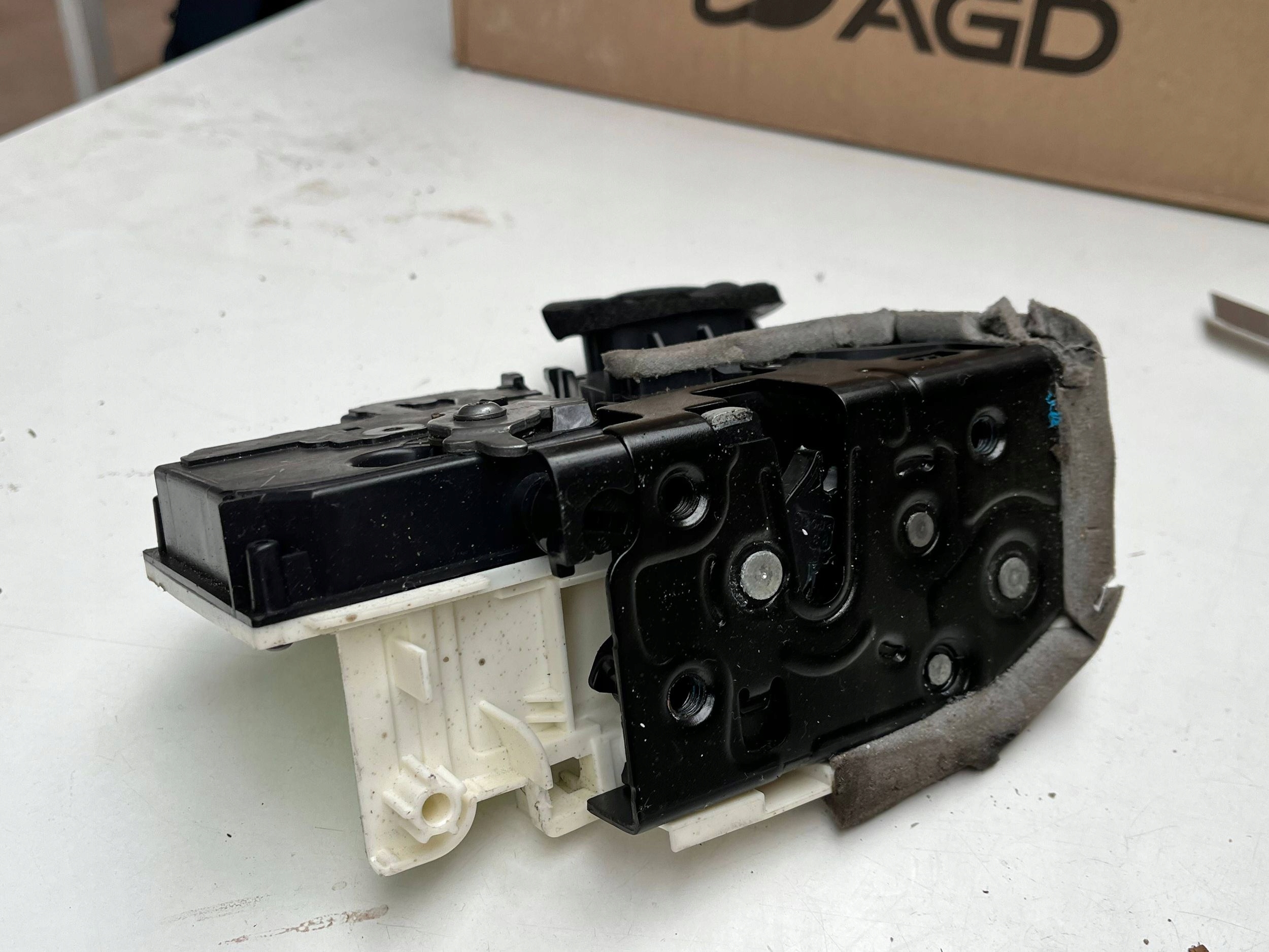 AUDI A7 4K8 lock door right rear part 4K0839016P !J