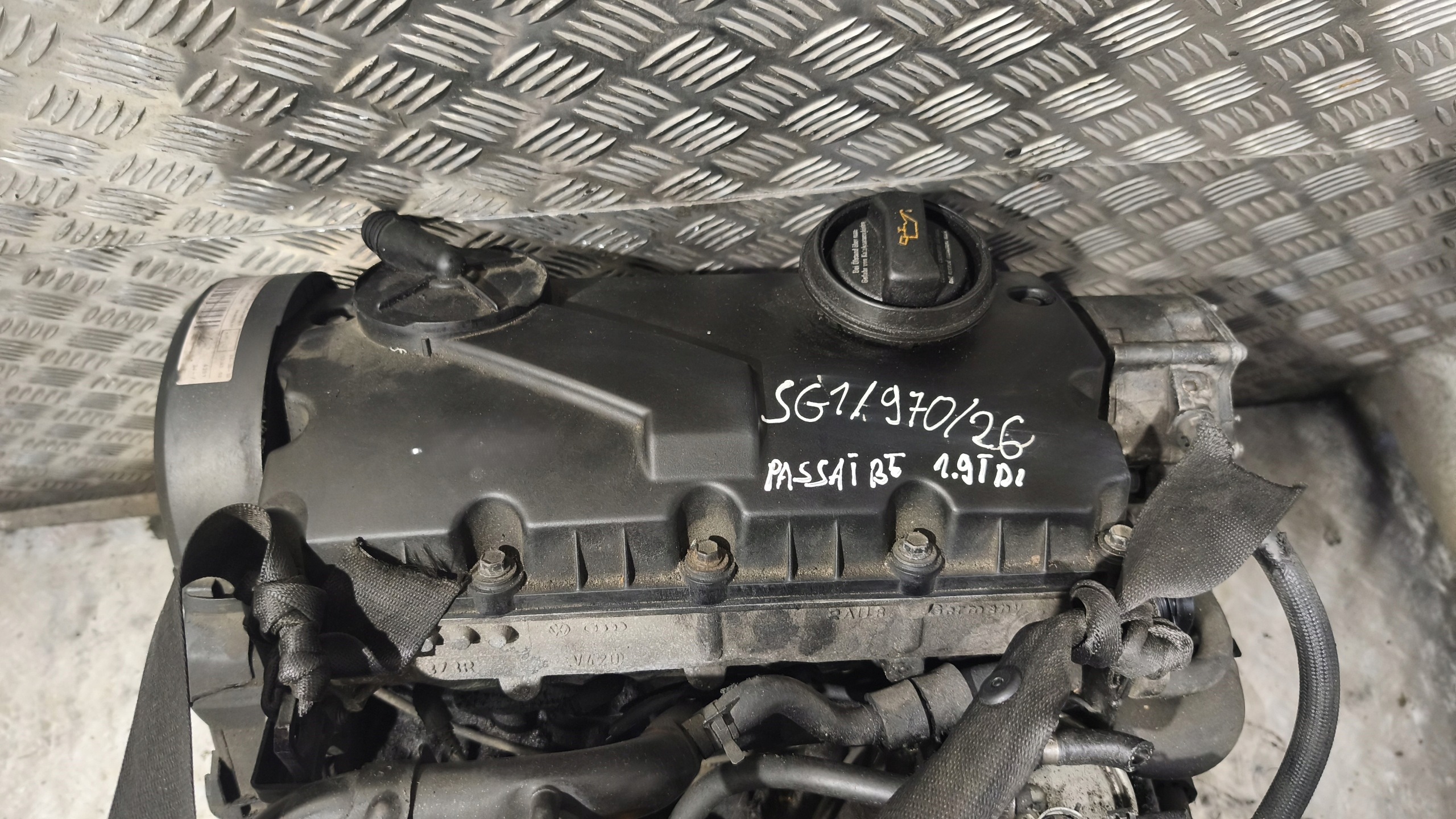 engine unprotected pillar VW PASSAT B5 1.9TDI 2003r -AVF