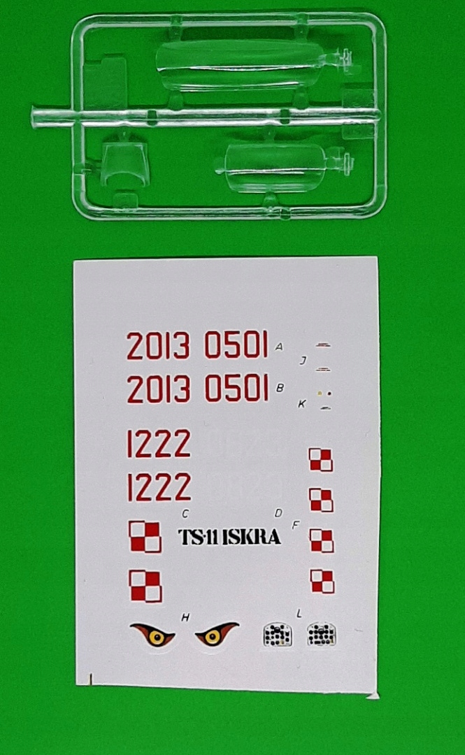 Model samolotu TS-11 ISKRA 200BR ZESTAW: FARBY, PODKŁAD, KLEJ, TAŚMA+PĘDZLE Marka inna