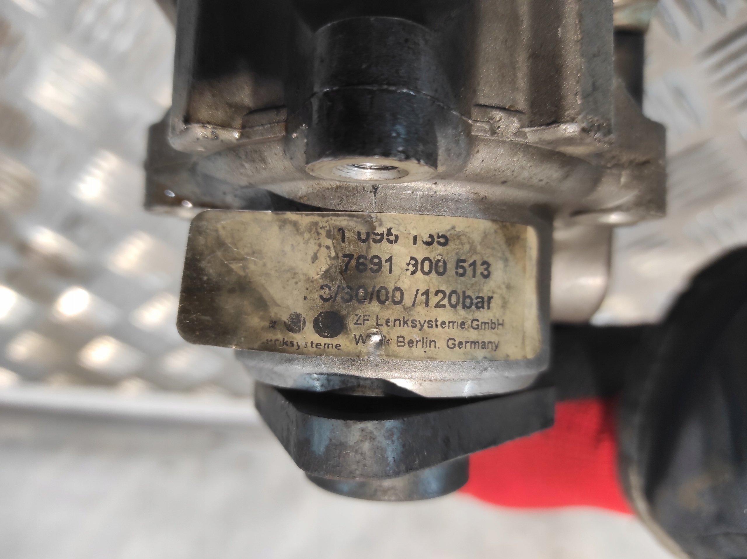 Pompa servosterzo serbatoio LIQUIDO BMW E46 2.0 D 136 KM ZF 7691900513