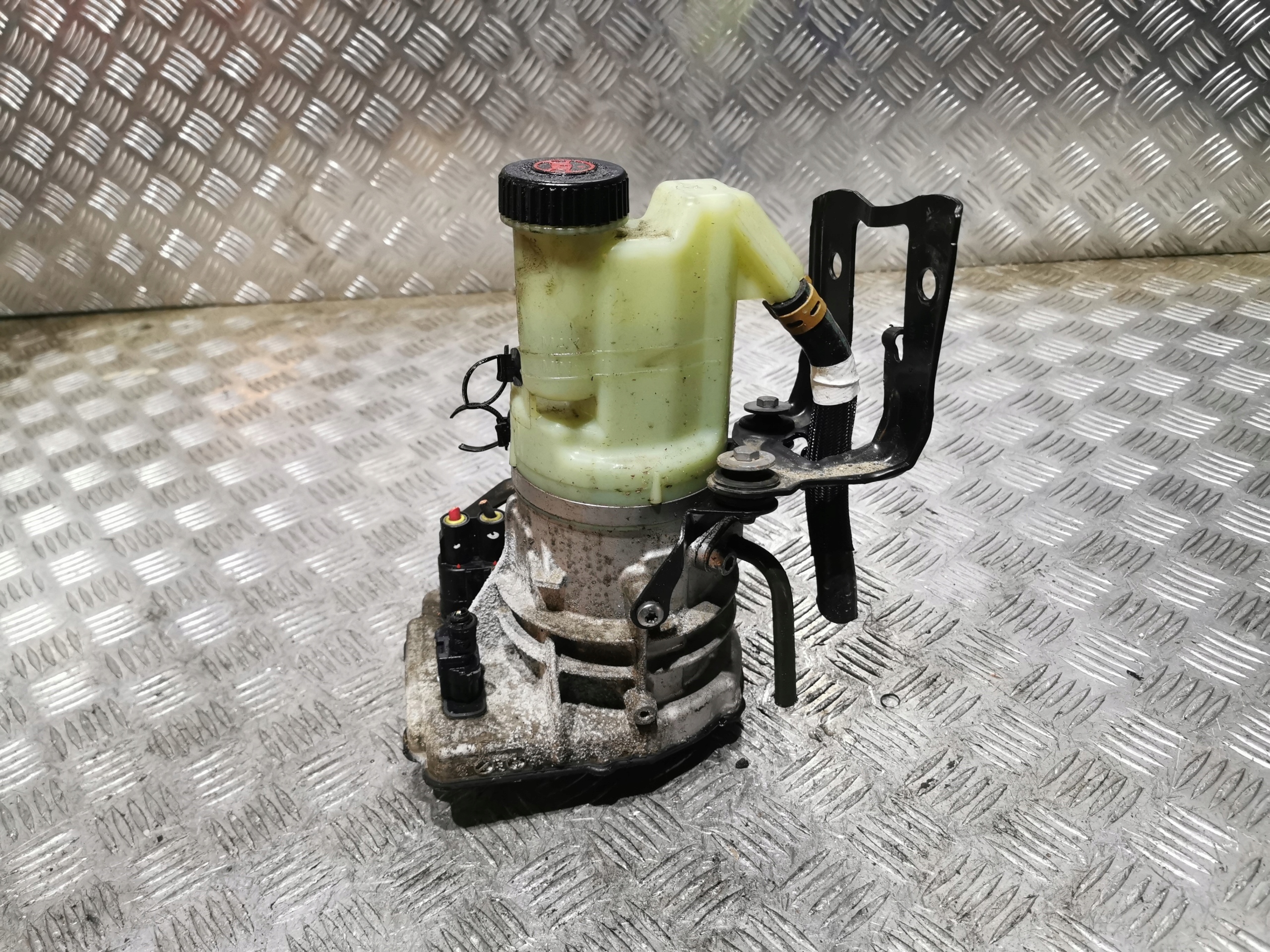 4 - НАСОС ГІДРОПІДСИЛЮВАЧА 491103543R MASTER IV 2.3 MOVANO