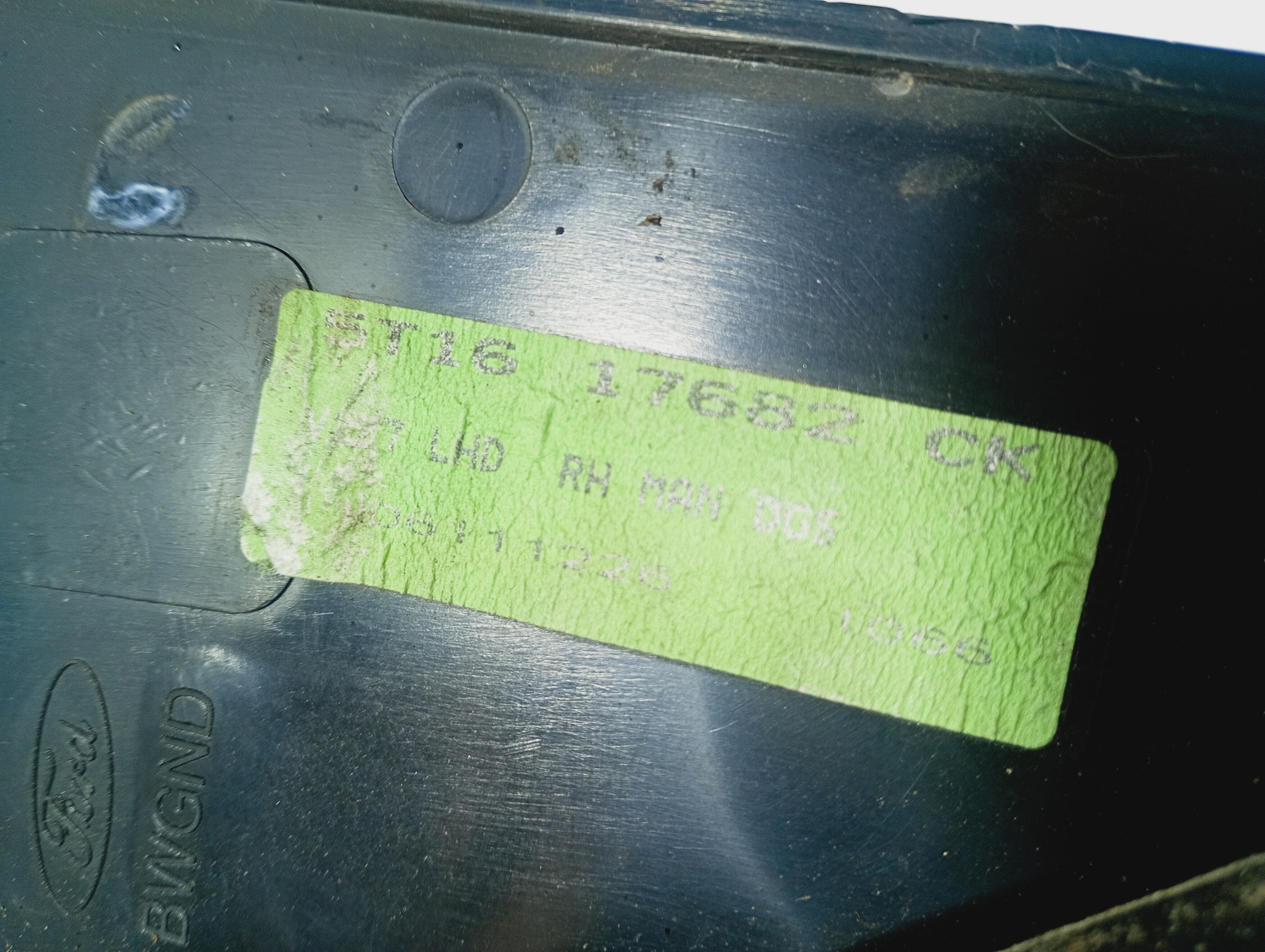 mirror right manually OE 5T1617682CK paint P1 Ford Transit Connect 02-13