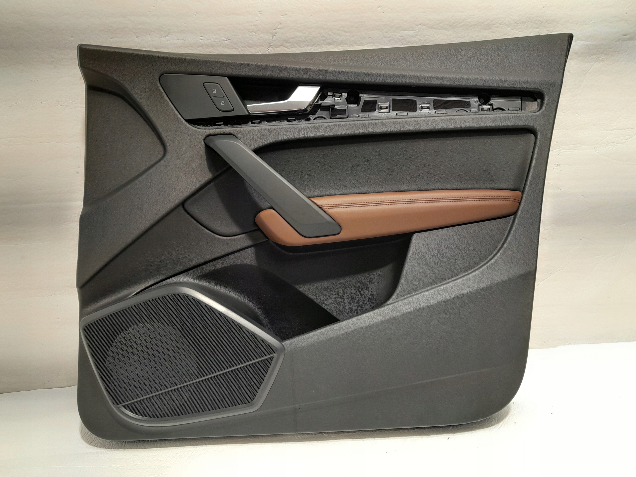 AUDI Q5 80A upholstery side door right front 80A867134