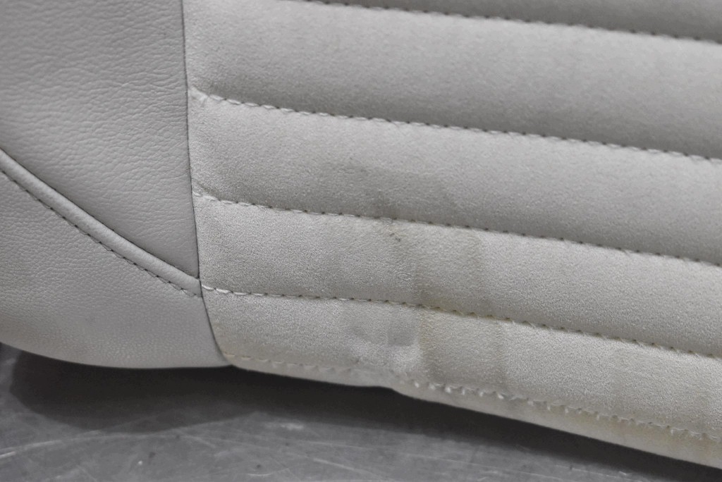 Sitz Sitze Seite Seiten KOMPLET Halbleder EU VW PASSAT B8 Sedan 14-22
