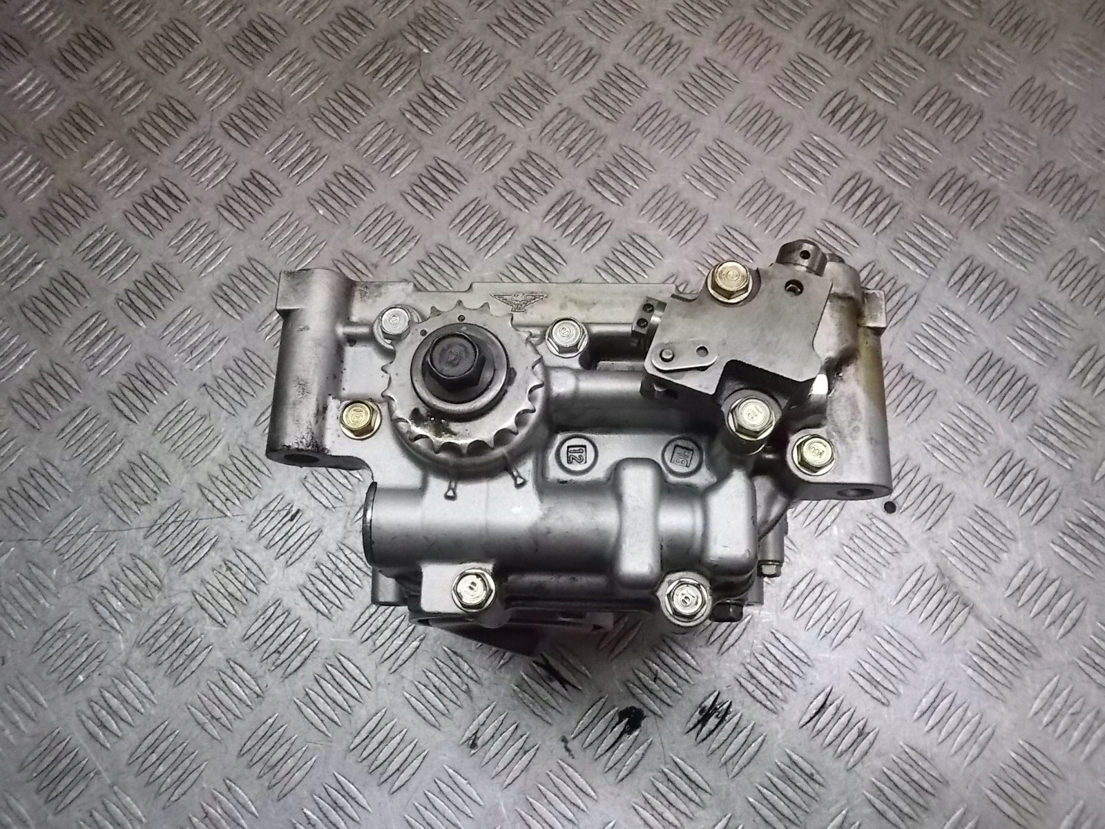 БАЛАНСИРОВОЧНЫЙ ВАЛИК HONDA ACCORD VII