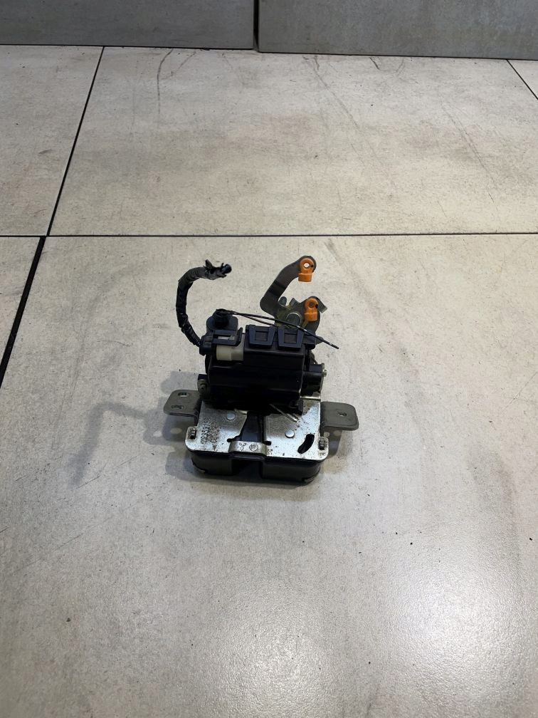 lock bonnet boot MITSUBISHI COLT VI
