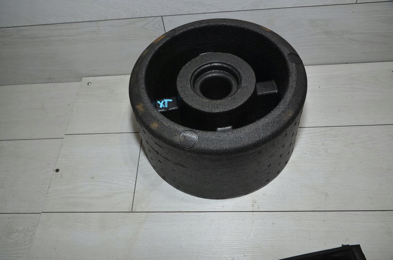 polystirene boot Nissan X-Trail t31