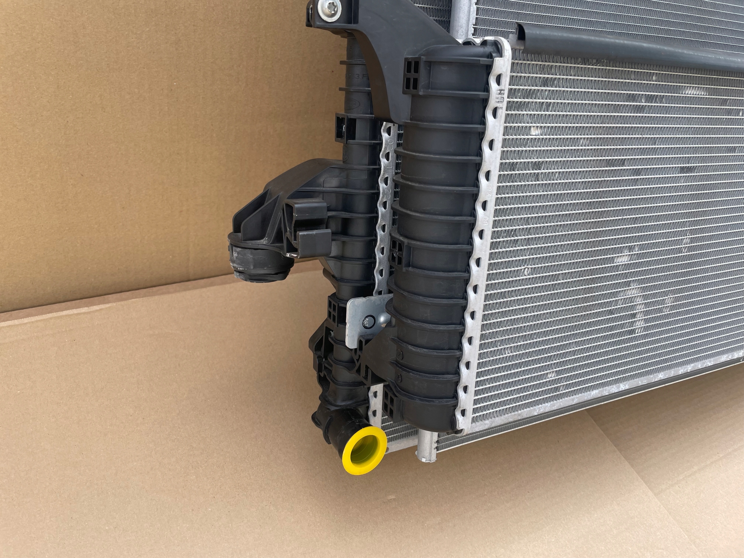 hüttök ventilátor VW T6.1 MULTIVAN 2.0 TDI 2019- JAK új KOMPLET