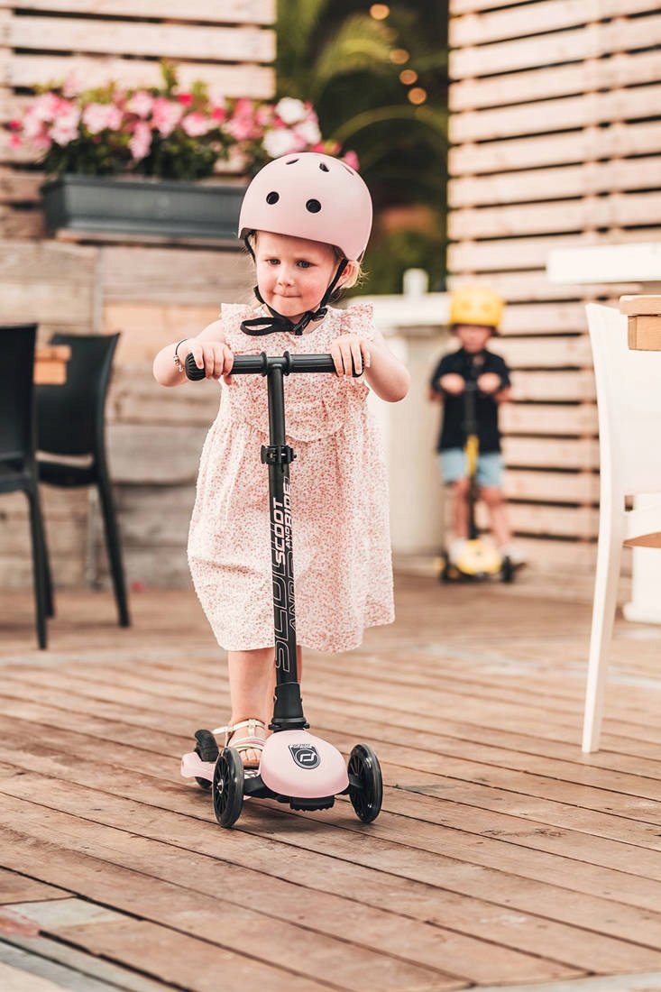 ZESTAW SCOOT AND RIDE Rose Róż HULAJNOGA Highwaykick 3 + KASK LED S-M 3L+ Liczba kół 3