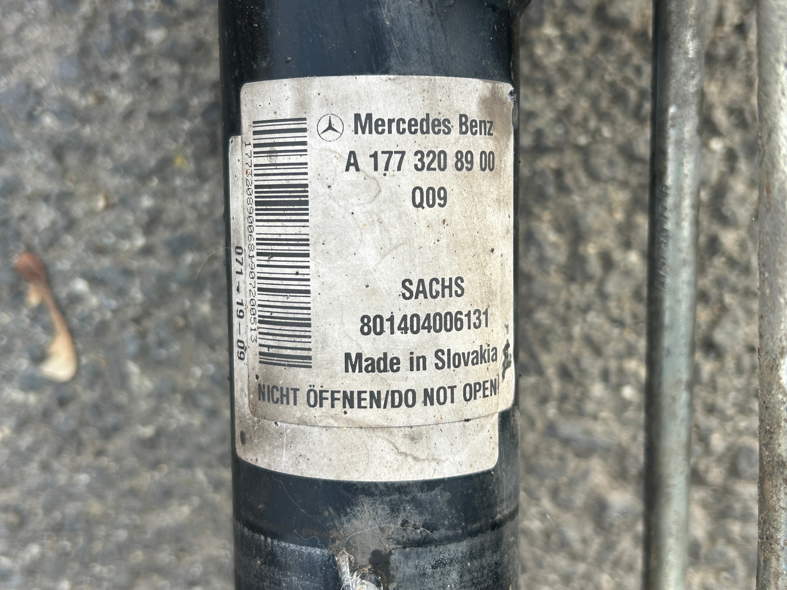 MERCEDES W177 1,3 tlumice předek KOMPLET