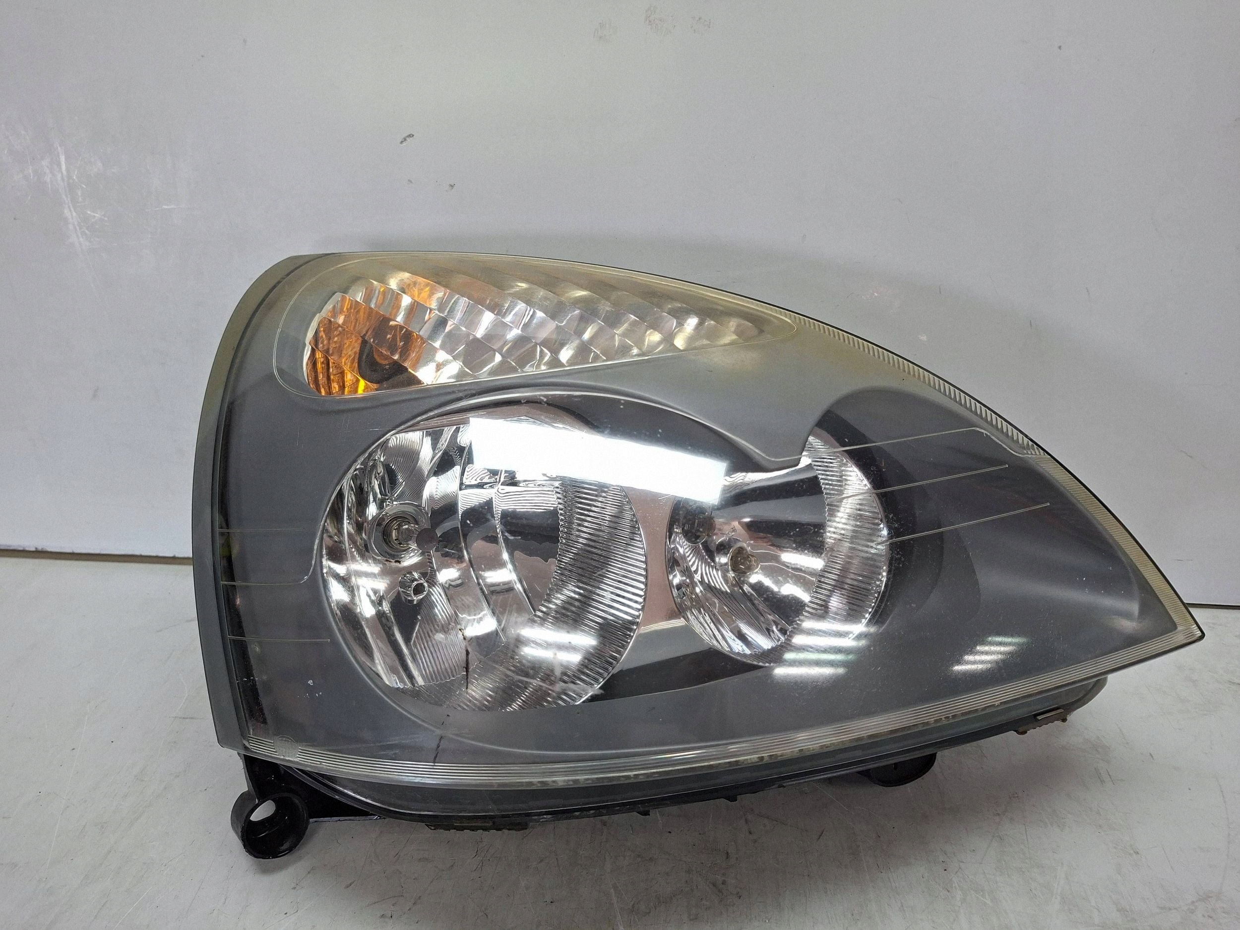 light front right RENAULT CLIO II LIFT 2003