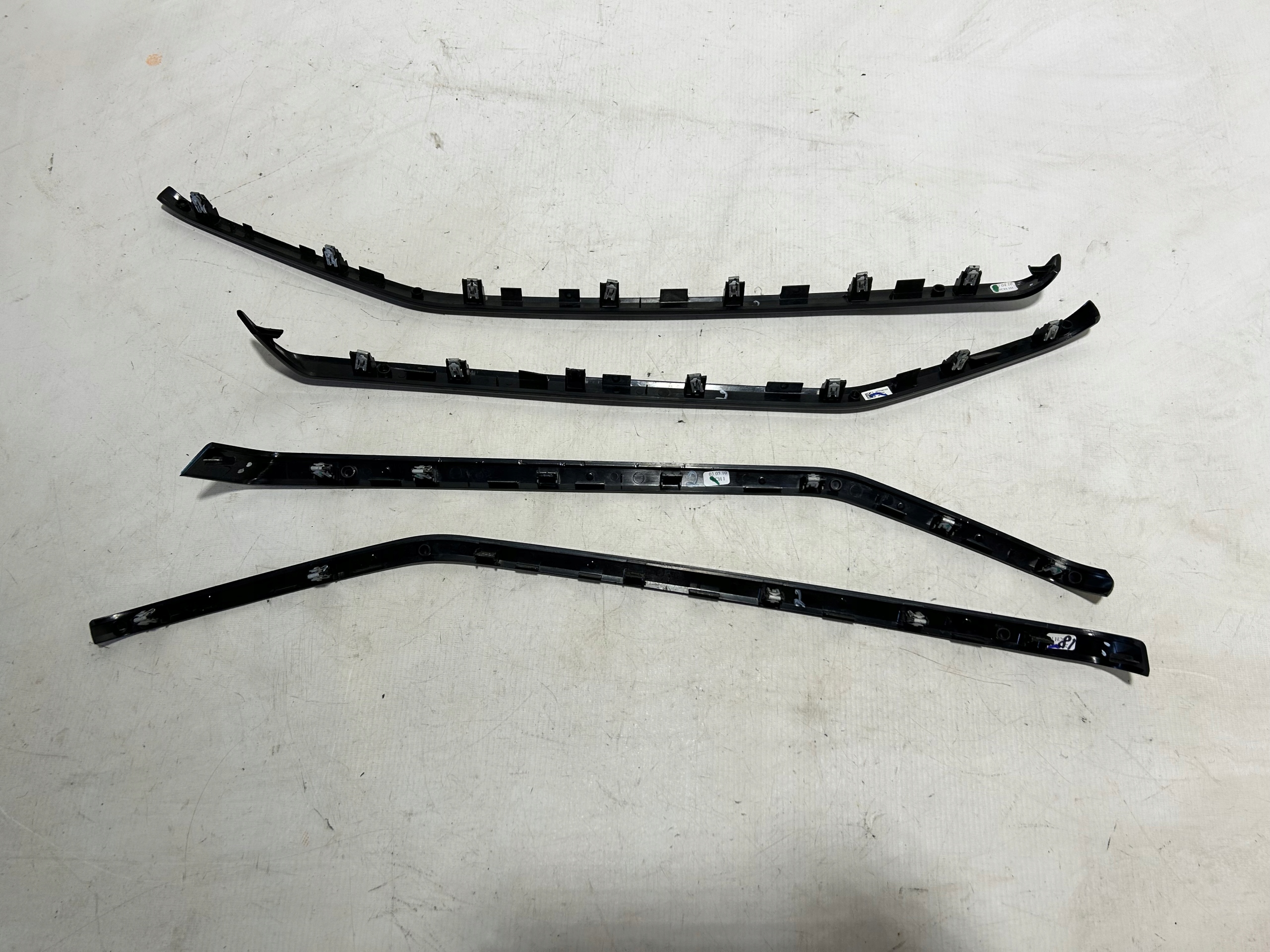 MERCEDES W212 DEKORY mouldings door KOMPLET