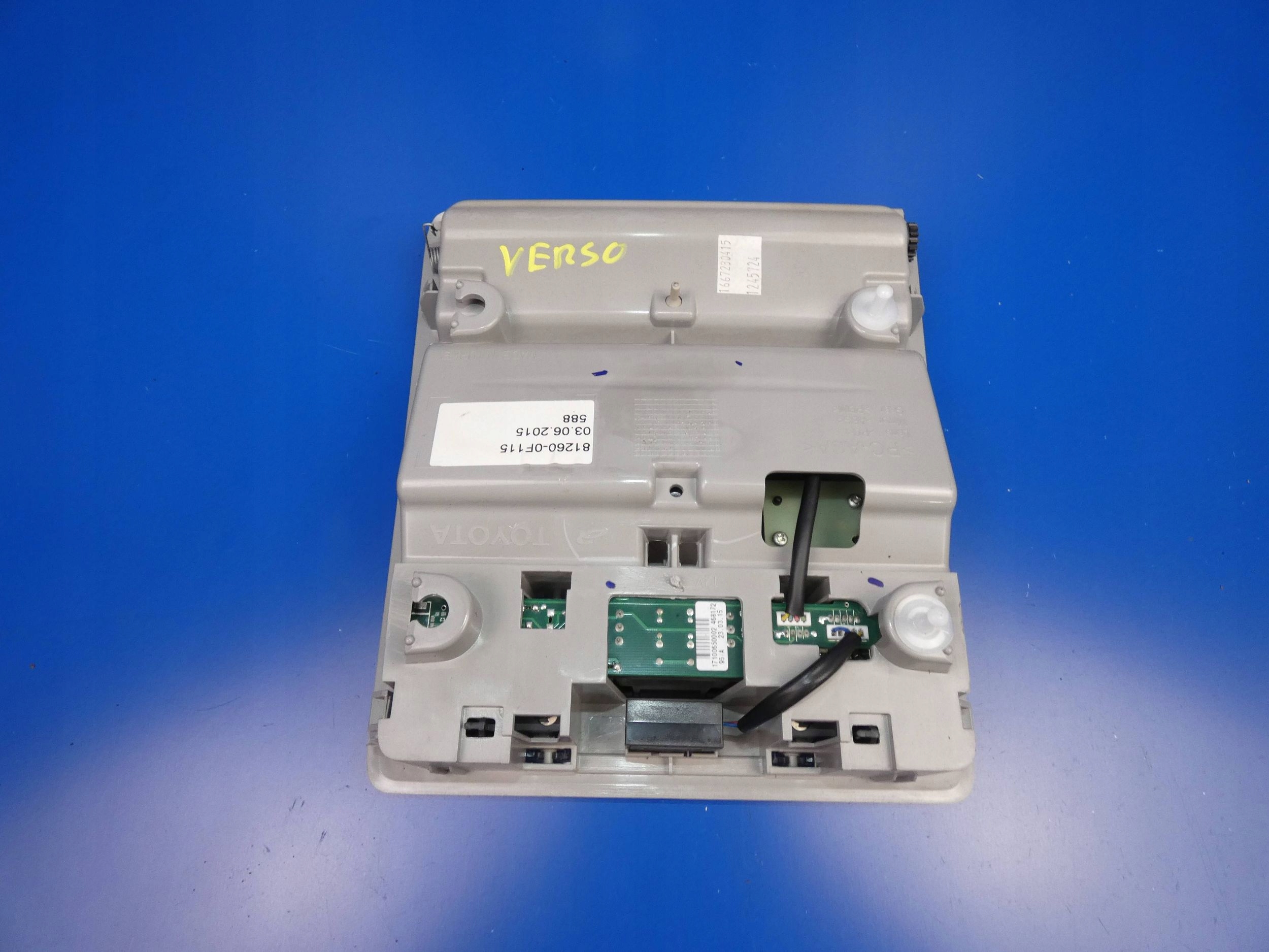 TOYOTA VERSO II LIFT light inner OSWIETLENIE front
