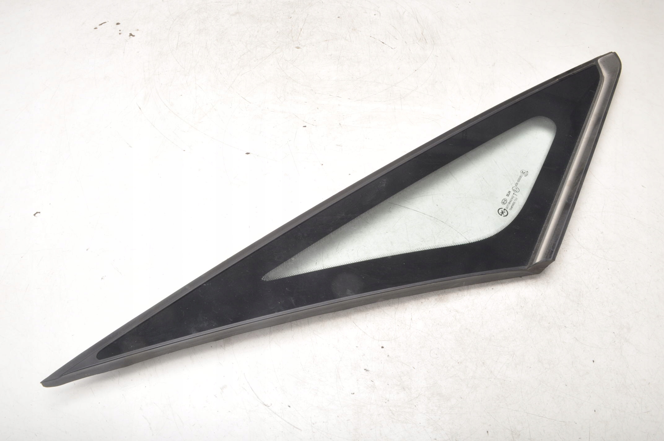 KIA CARENS IV КУЗОВНОЕ СТЕКЛО ПРАВЫЙ ПЕРЕДНИЙ 14