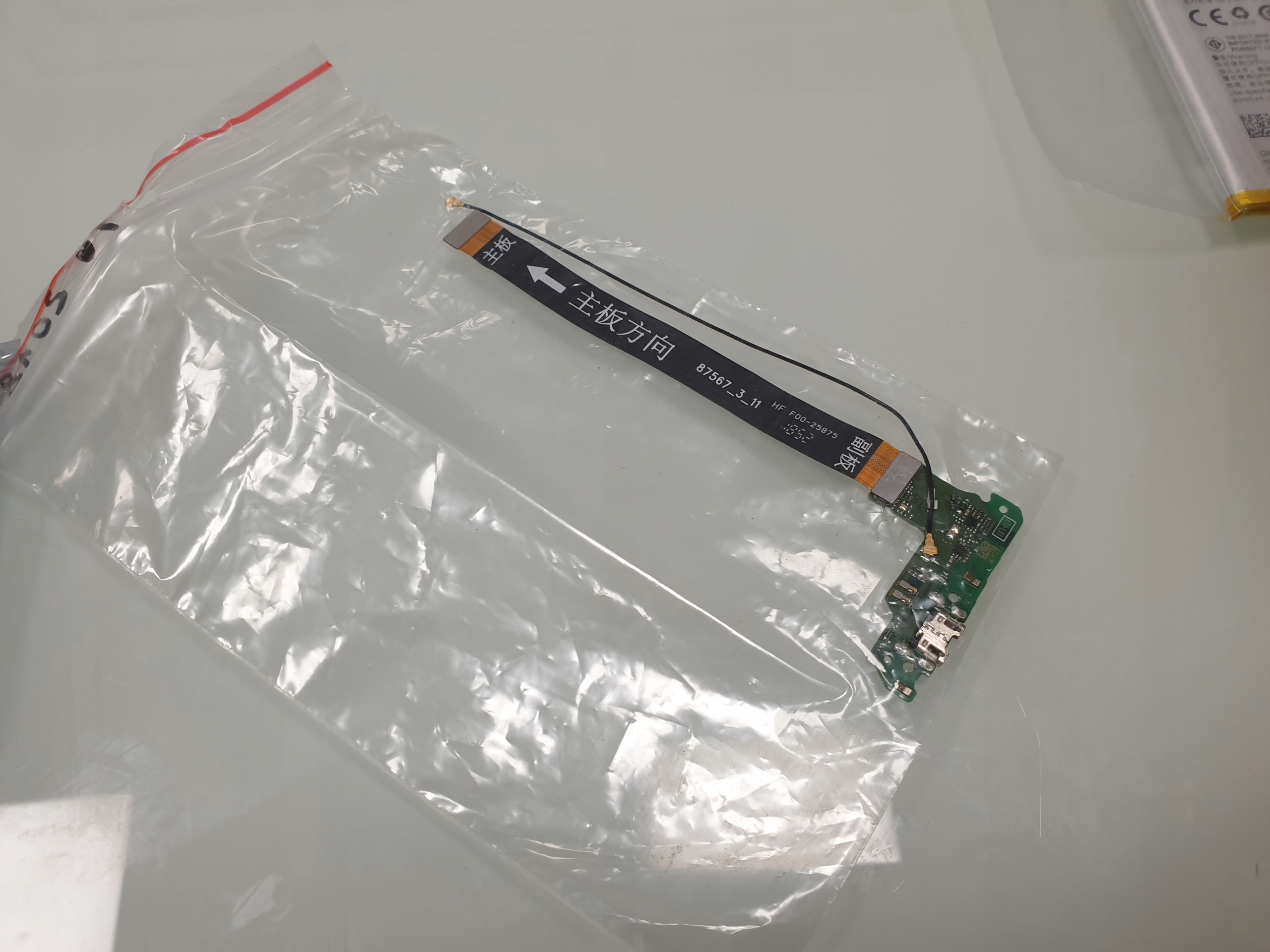 OR Płytka Złącze Taśma USB ANTENA Huawei Y6 2018