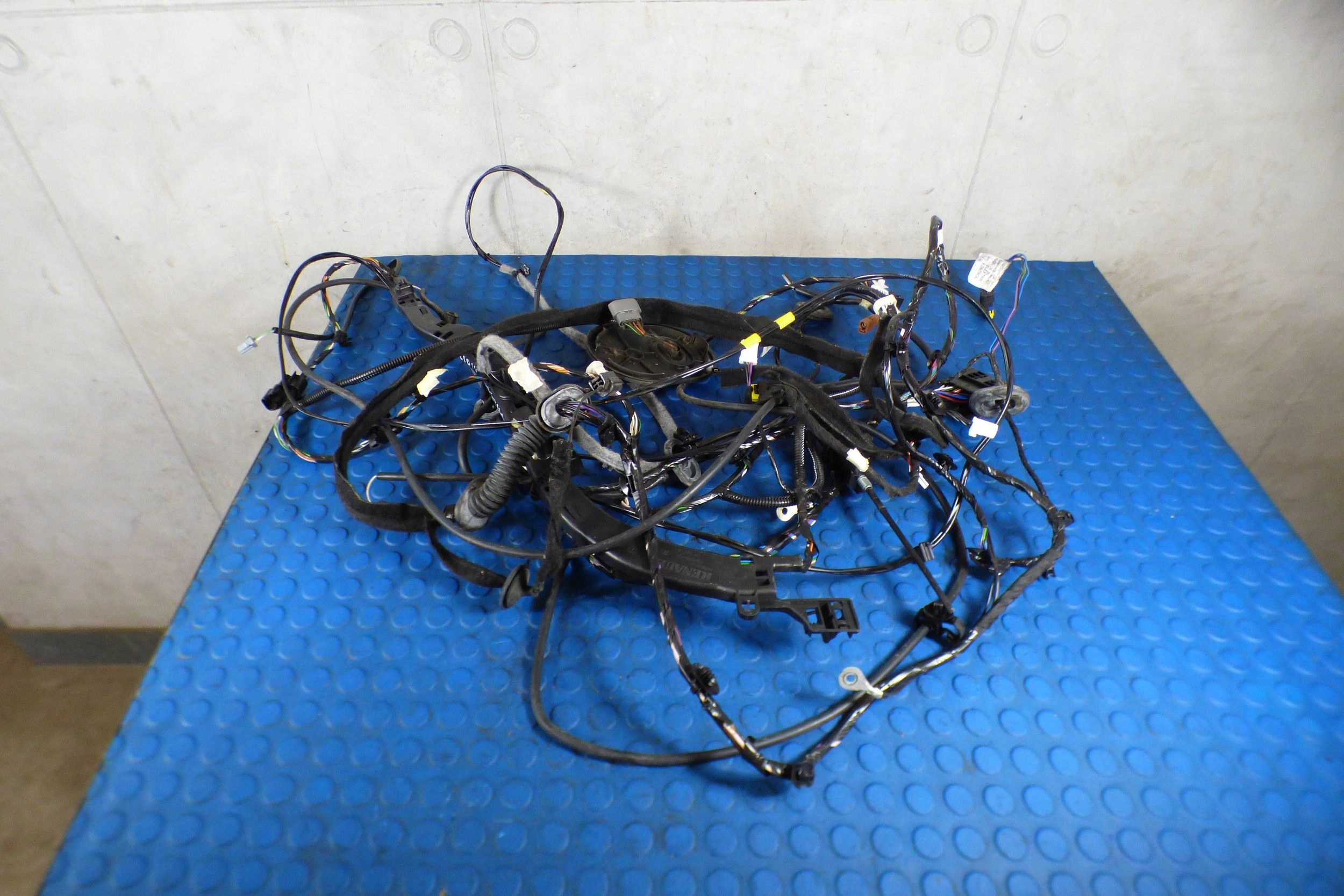 Renault Clio IV cablaggio interna 241635468R EUROPA
