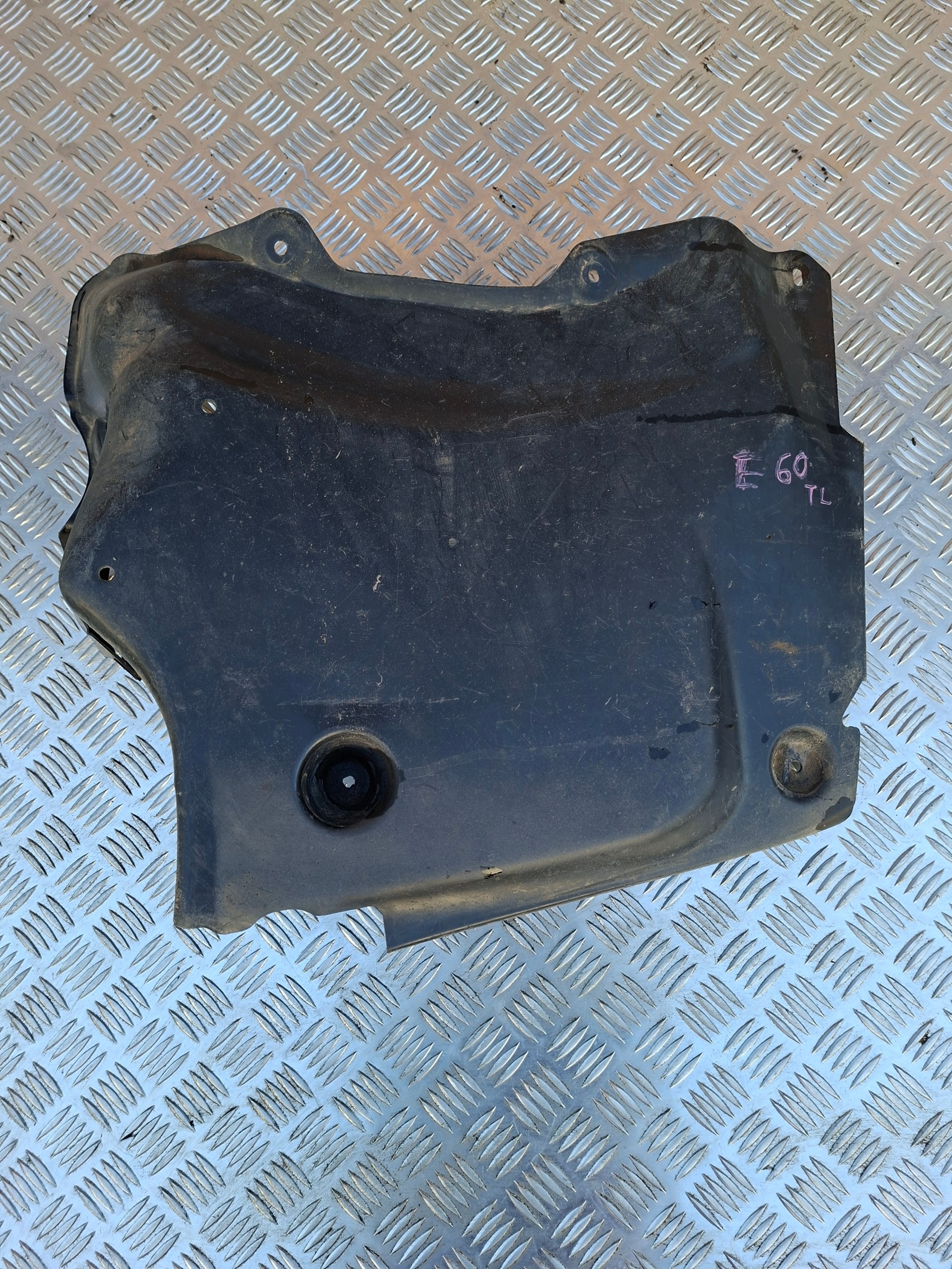 kryt podvozek BMW 5 E60 7896625