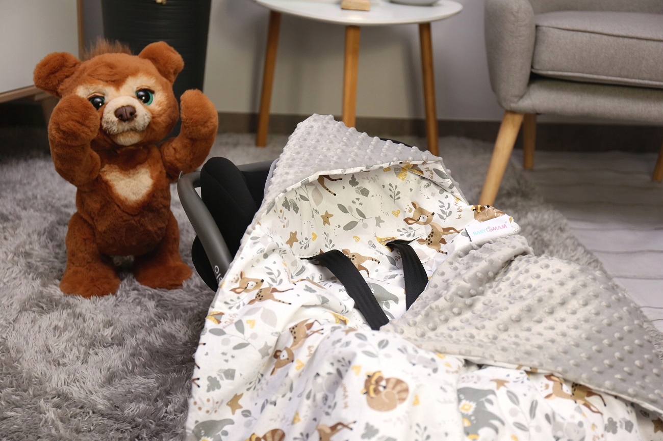 BABYMAM KOCYK MINKY DO FOTELIKA NOSIDEŁKA OTULACZ CIEPŁY Z KAPTURKIEM Długość 80 cm