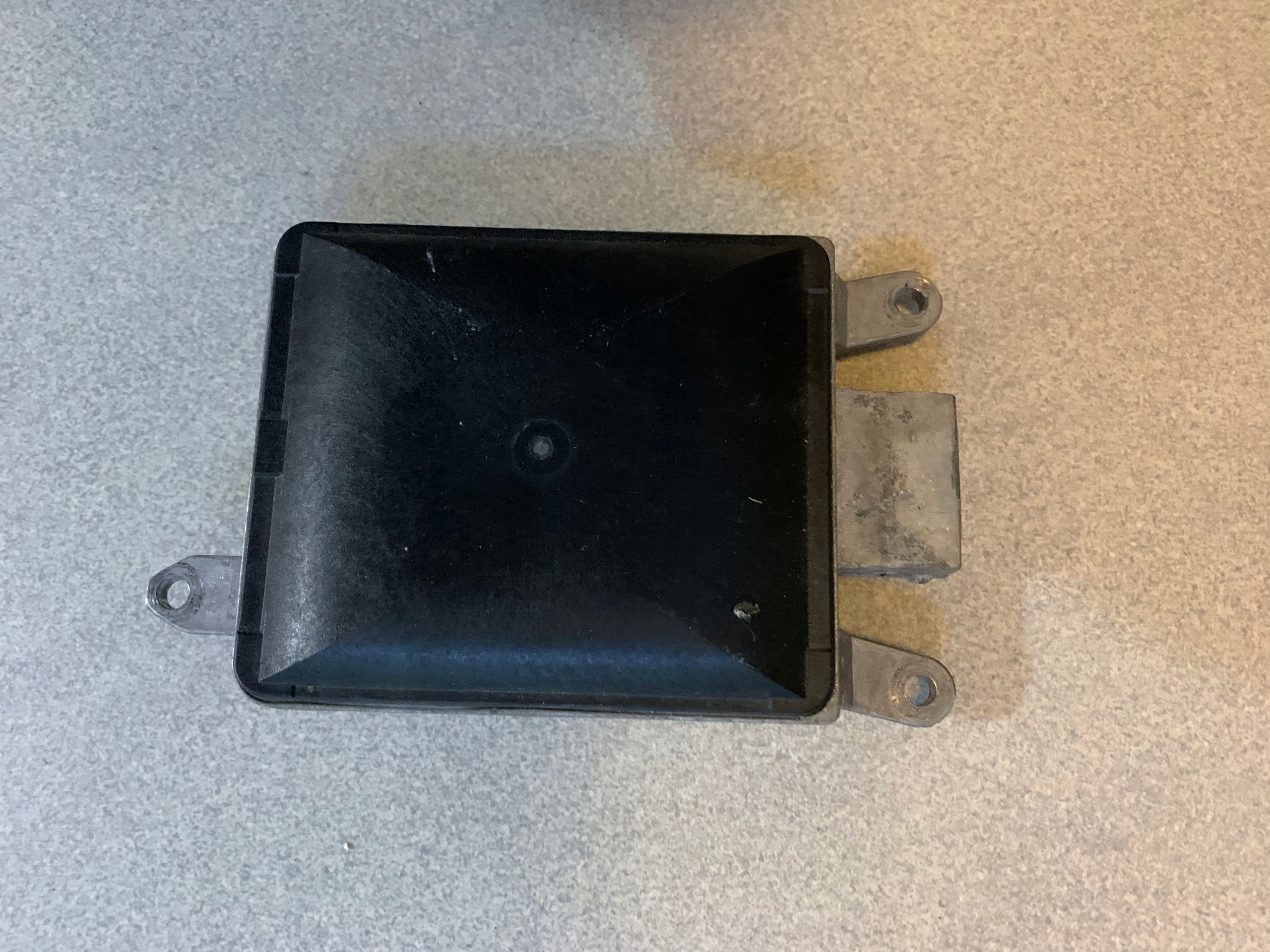 VW TOUAREG 7P РАДАР ПОМІЧНИК СМУГИ РУХУ 7P6907568