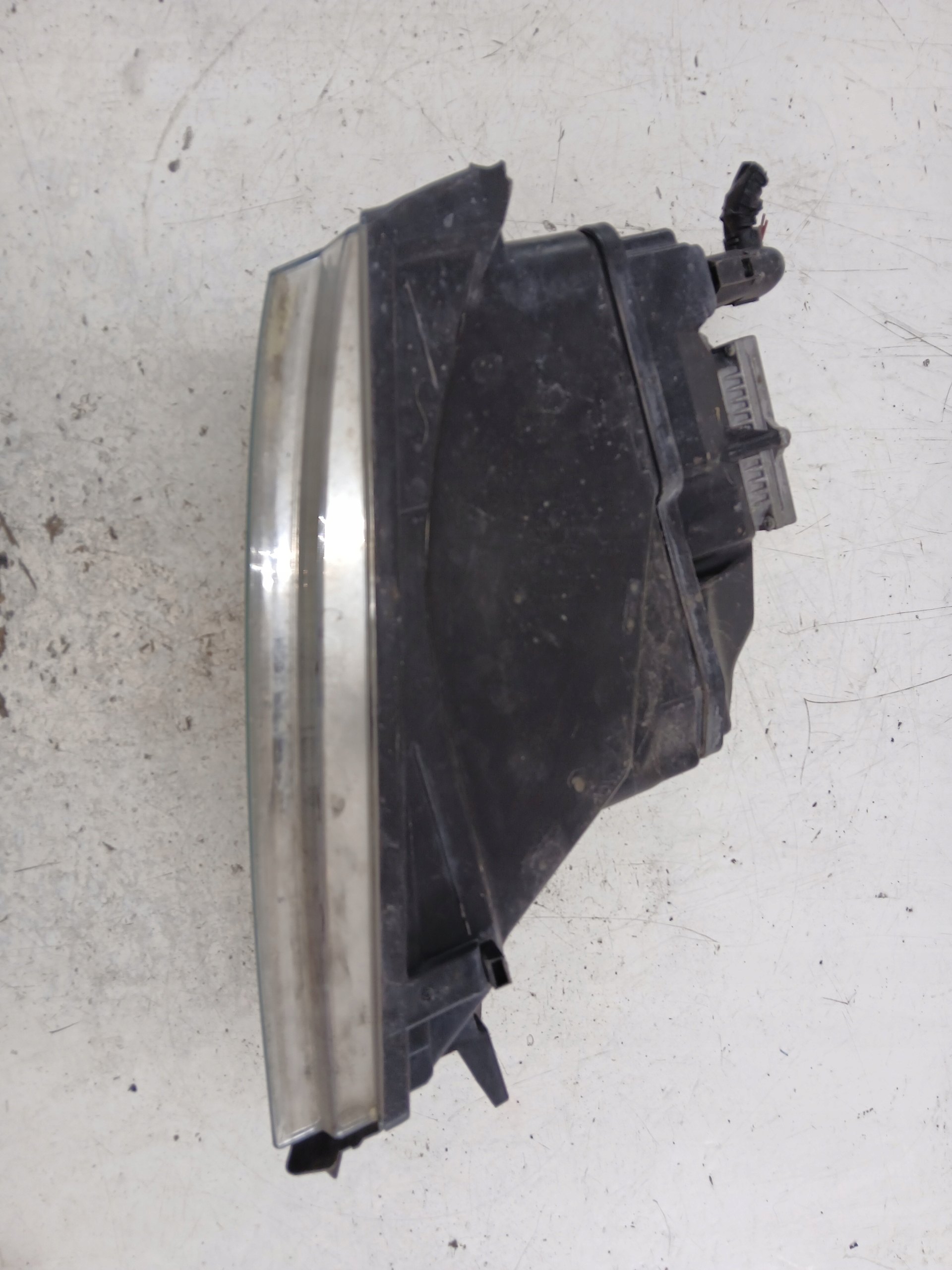 SKODA OCTAVIA and LIFT light left front XENON control unit
