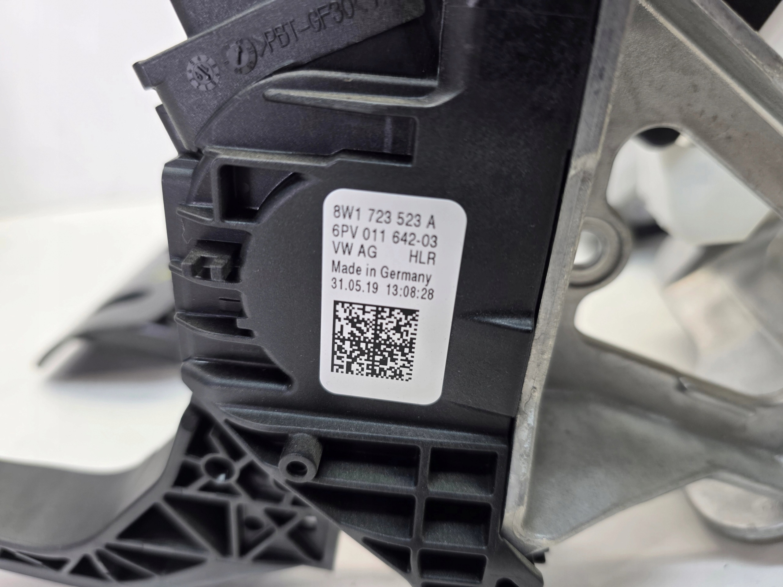 pedals support PEDALOW AUDI A4 B9 A5 8W 8W1723117B