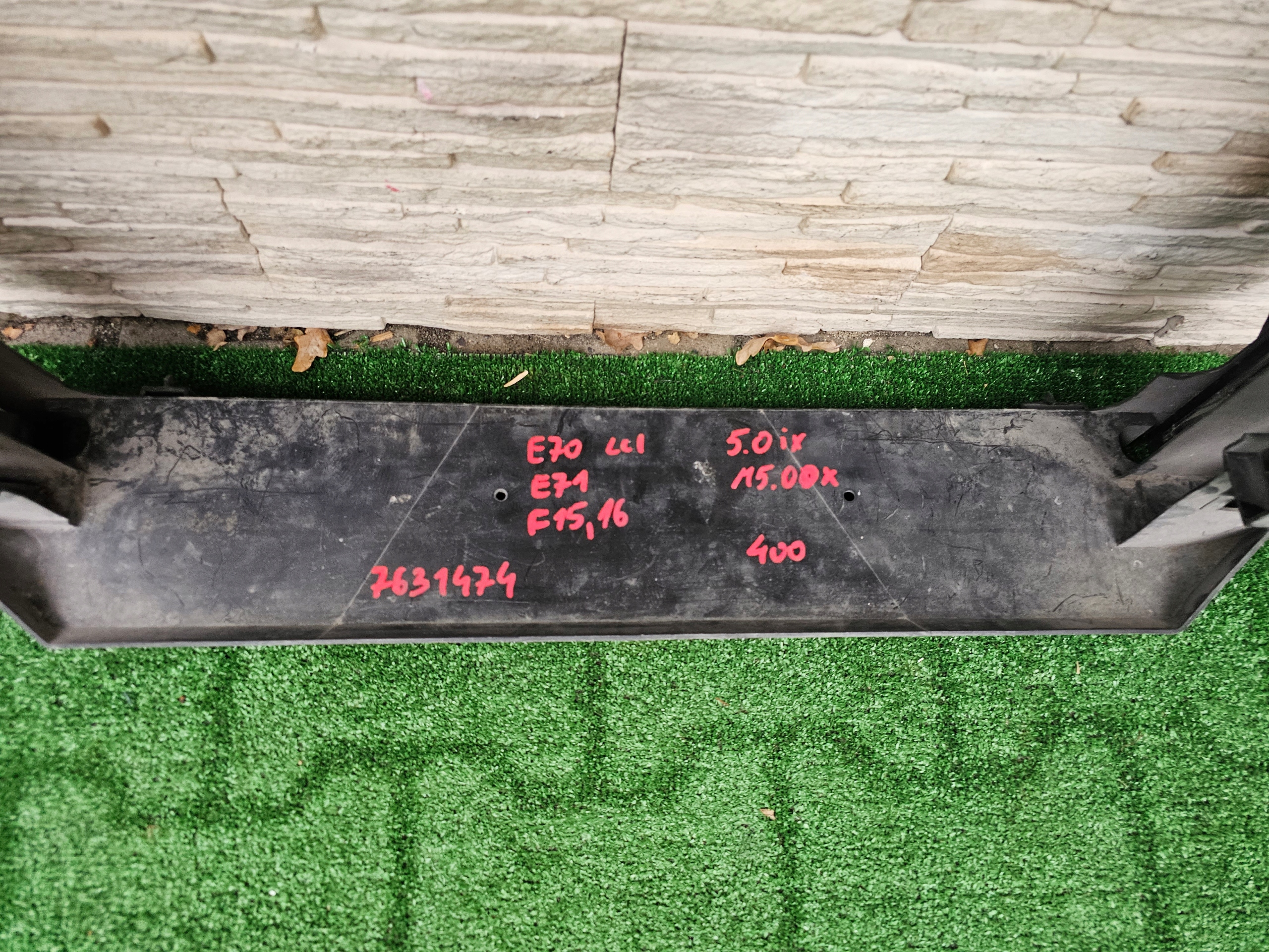 RAMKA CHŁODNICY BMW X5 X6 7631474 Producent części BMW