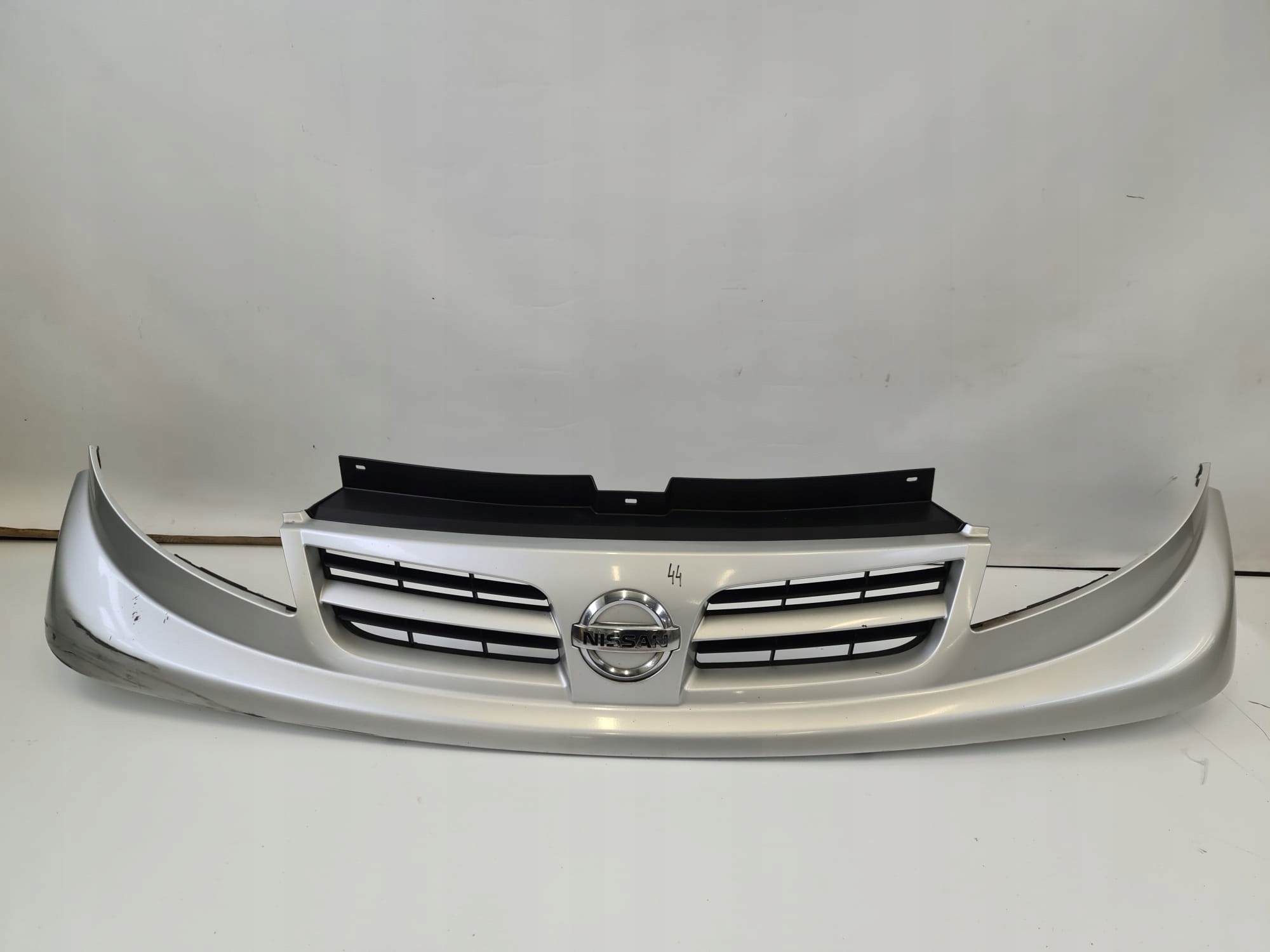 РЕШЕТКА РАДИАТОРА NISSAN PRIMASTAR