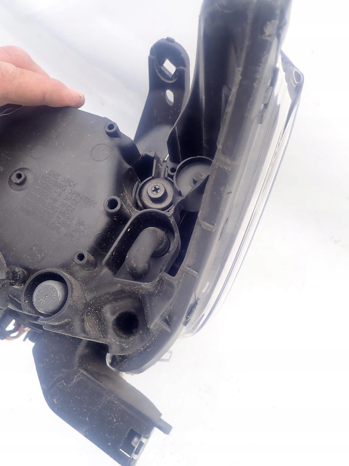 MITSUBISHI OUTLANDER LIFT 18- light front right