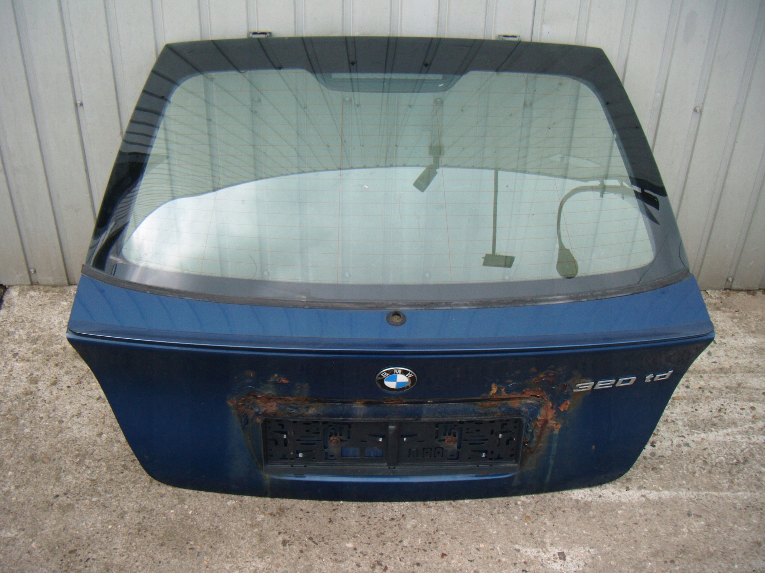 BMW E46 COMPACT SZYBA TYLNA