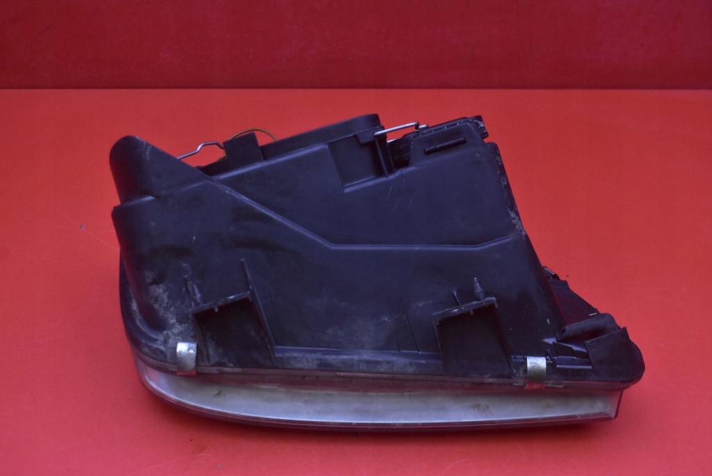 REFLEKTOR left light front EU 963597-00L VW BORA 98-05