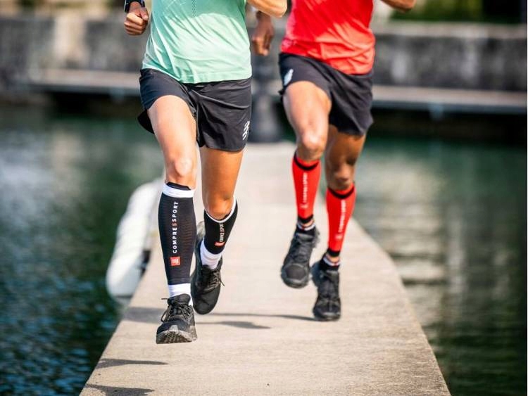COMPRESSPORT Opaski kompresyjne na łydki R2V3 T3 Rozmiar L