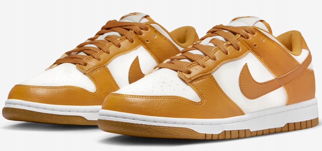 Sportovní boty Nike bílé kožené Dunk Low Next Nature velikost 39