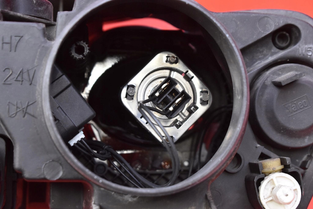 REFLEKTOR right light front lens EU 3C0941006M VW PASSAT B6 05-10