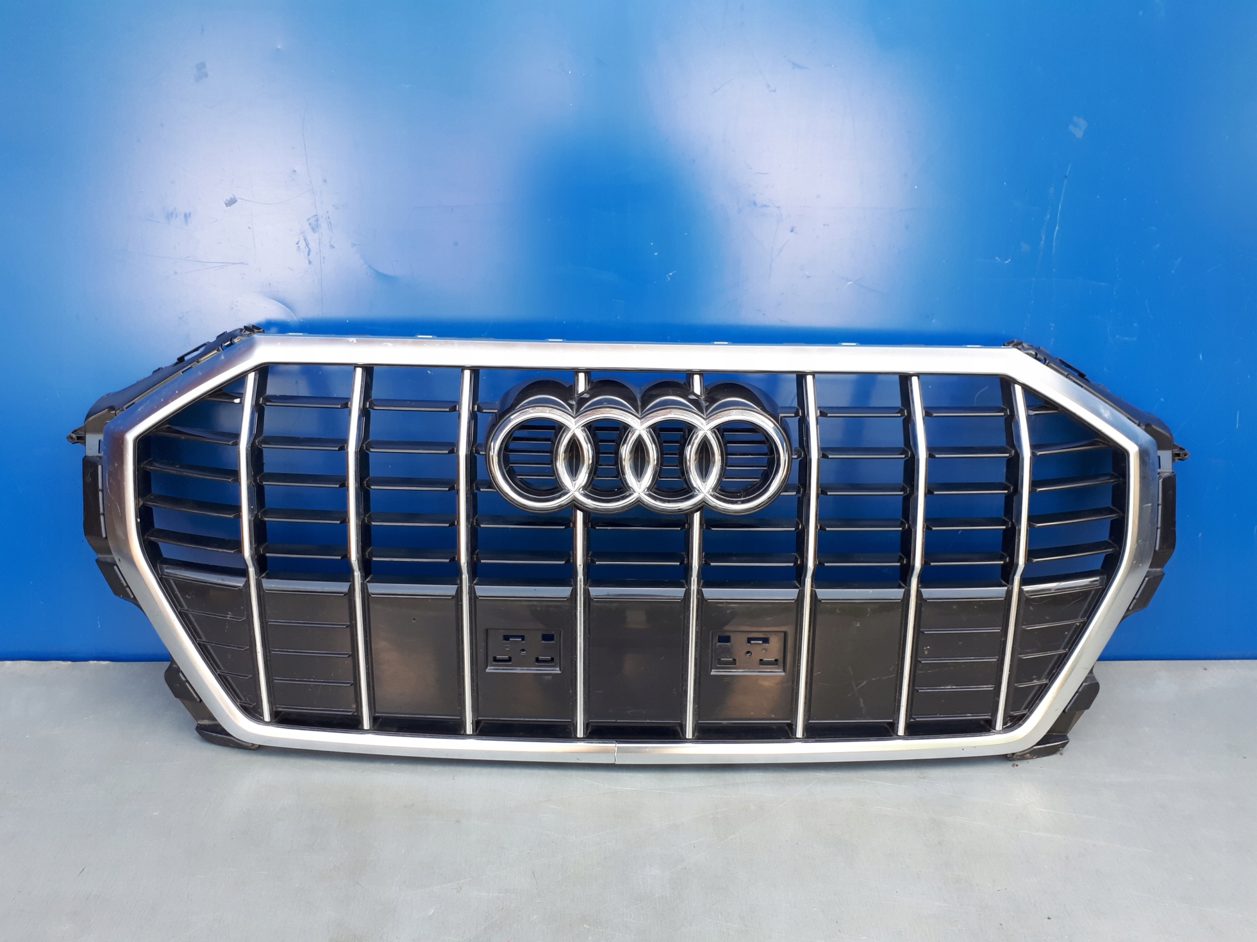 AUDI Q3 II3a 2018 2019- 18 19- РЕШЕТКА РАДИАТОРА РЕШЁТКА