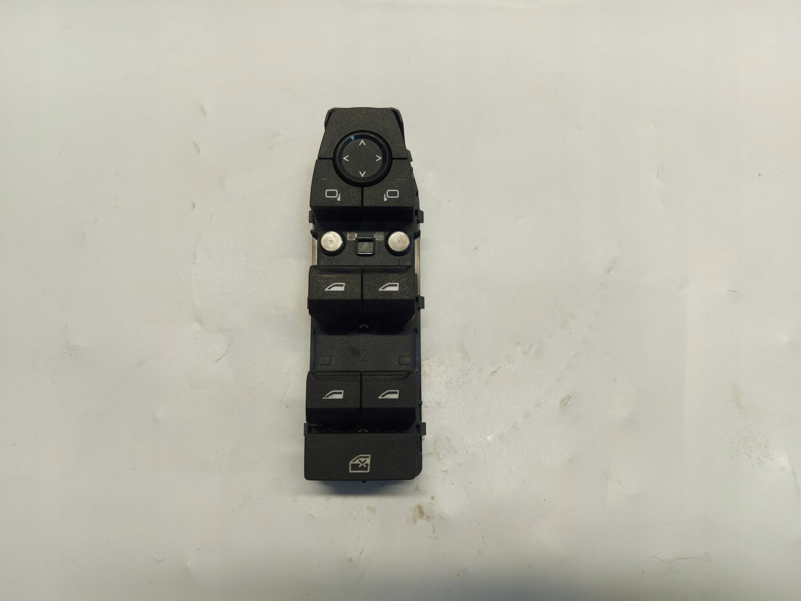BMW U06 200i window control switch of mirrors front left 5A4B1C6