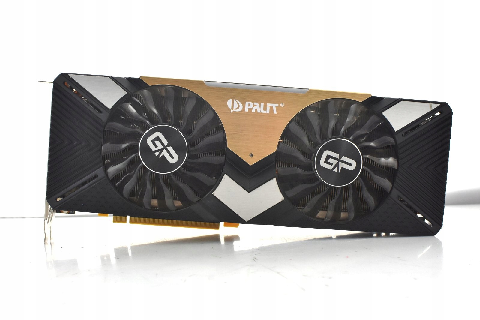 グラフィックボード・グラボ・ビデオカード Palit GeForce RTX 2080 Ti DUAL 11GB PalitのGeForce RTX 2080 TiにVGAホルダー付きの新モデル、実売