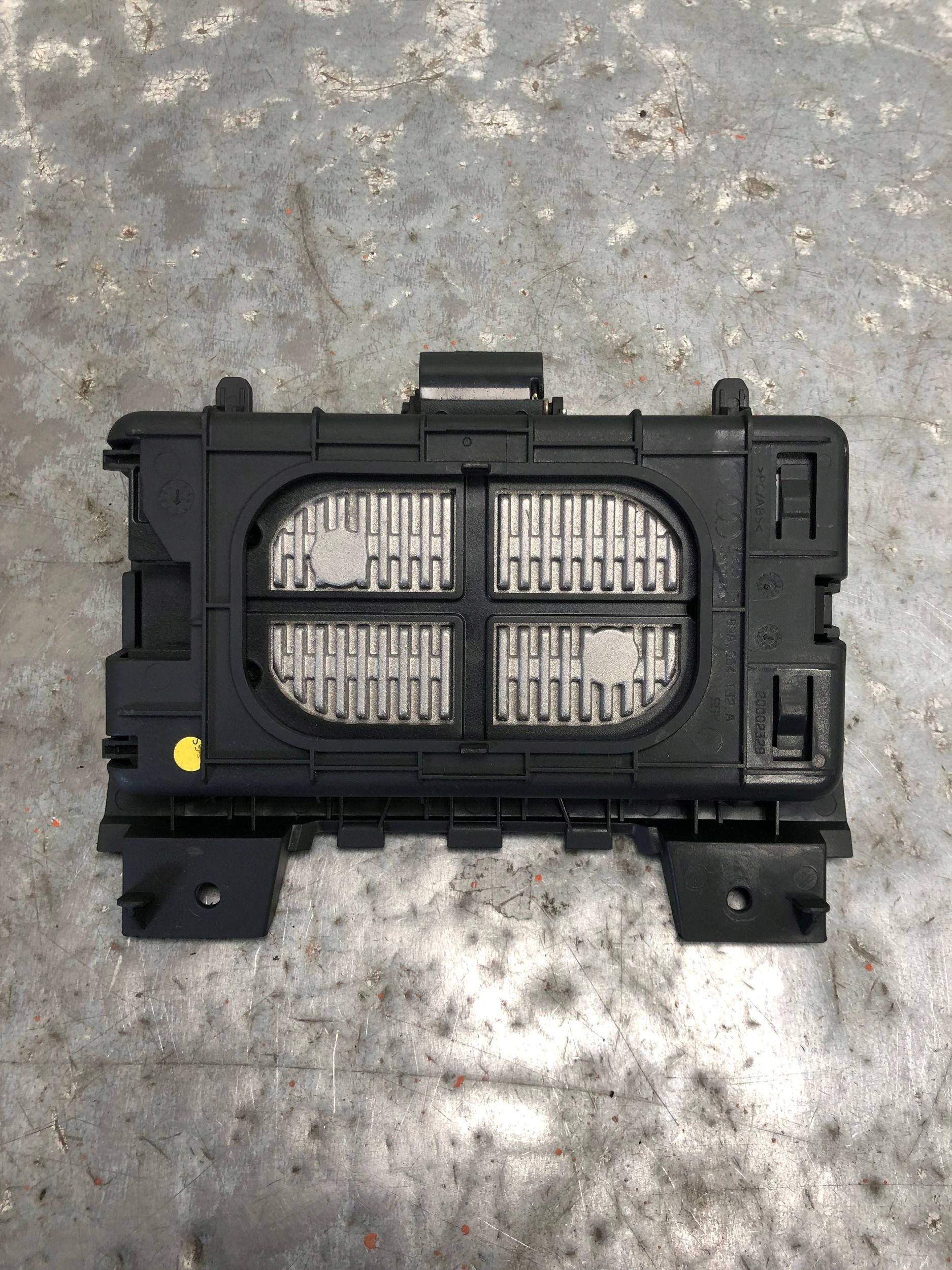LADOWARKA INDUKCYJNA AUDI Q4 E-TRON 89A864132A