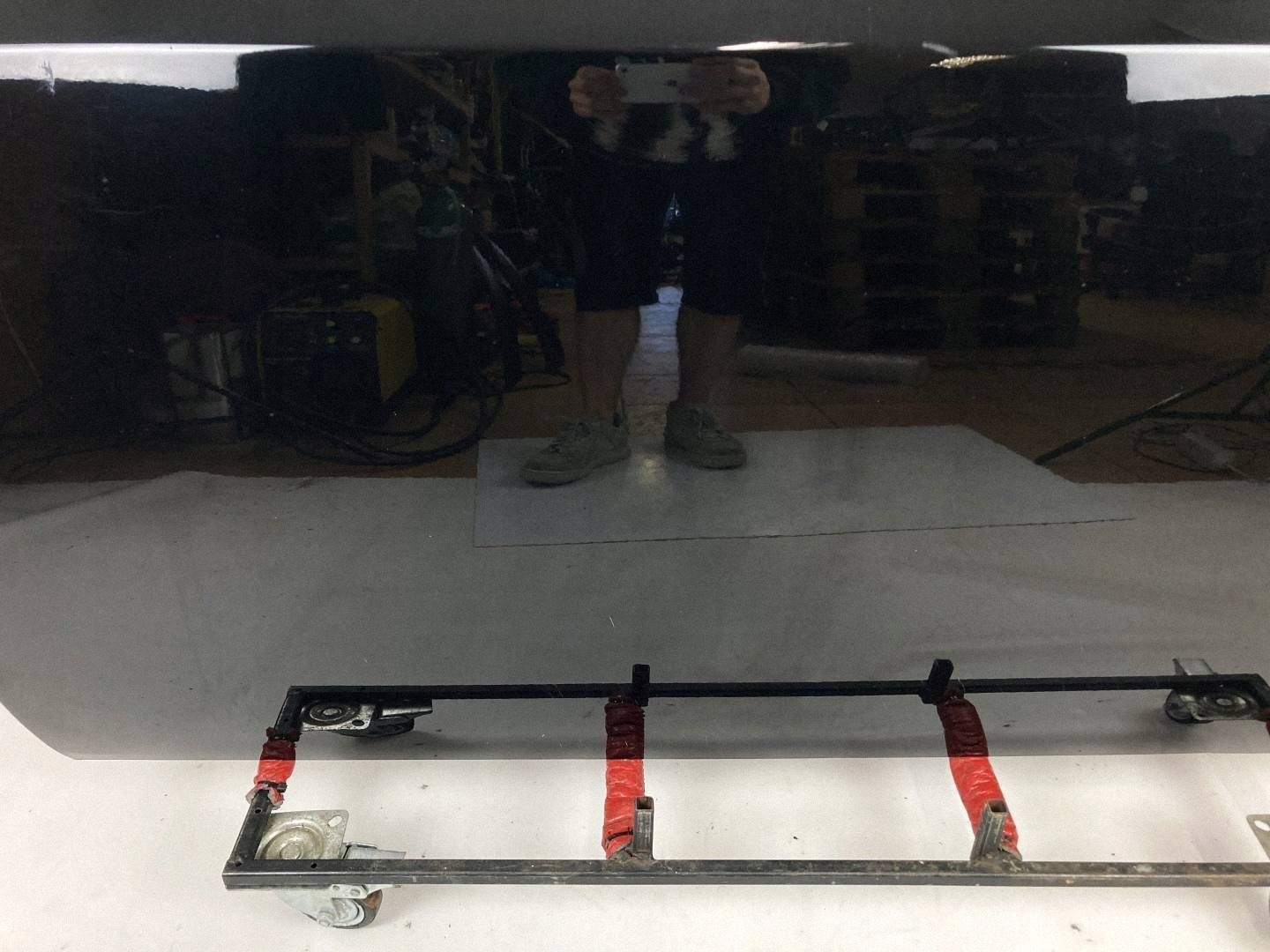Dodge Challenger 2015-23 door right