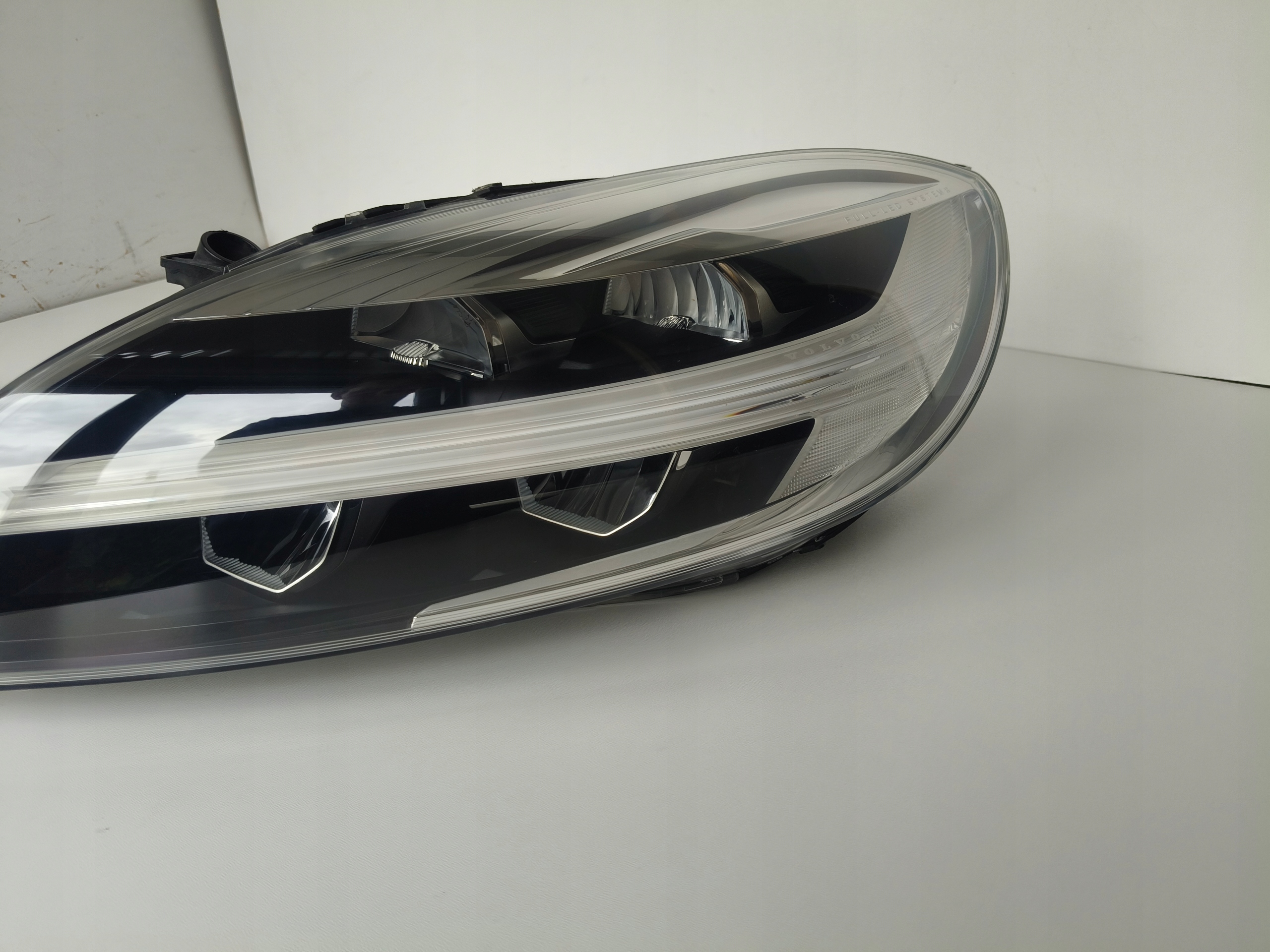 light left REFLEKTOR VOLVO V40 12- FULL LED