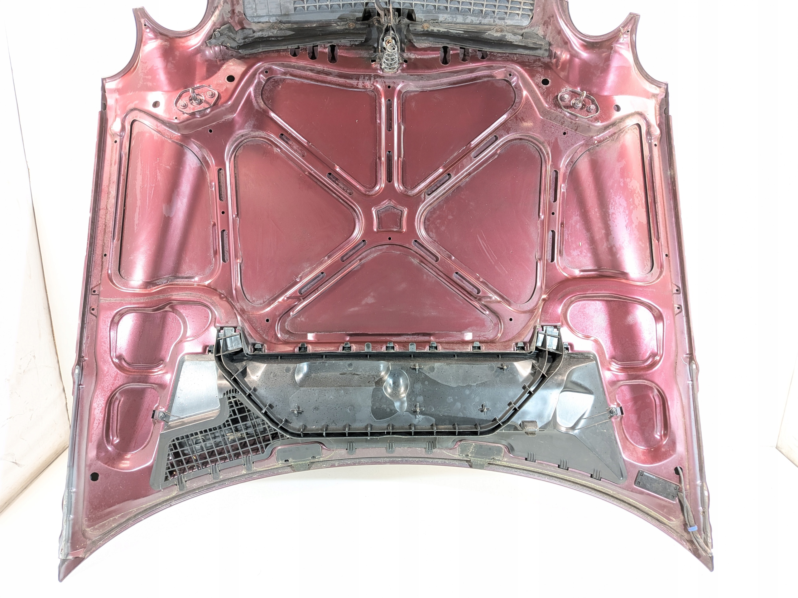 Capot kod lakieru 585 MERCEDES W210 95-03
