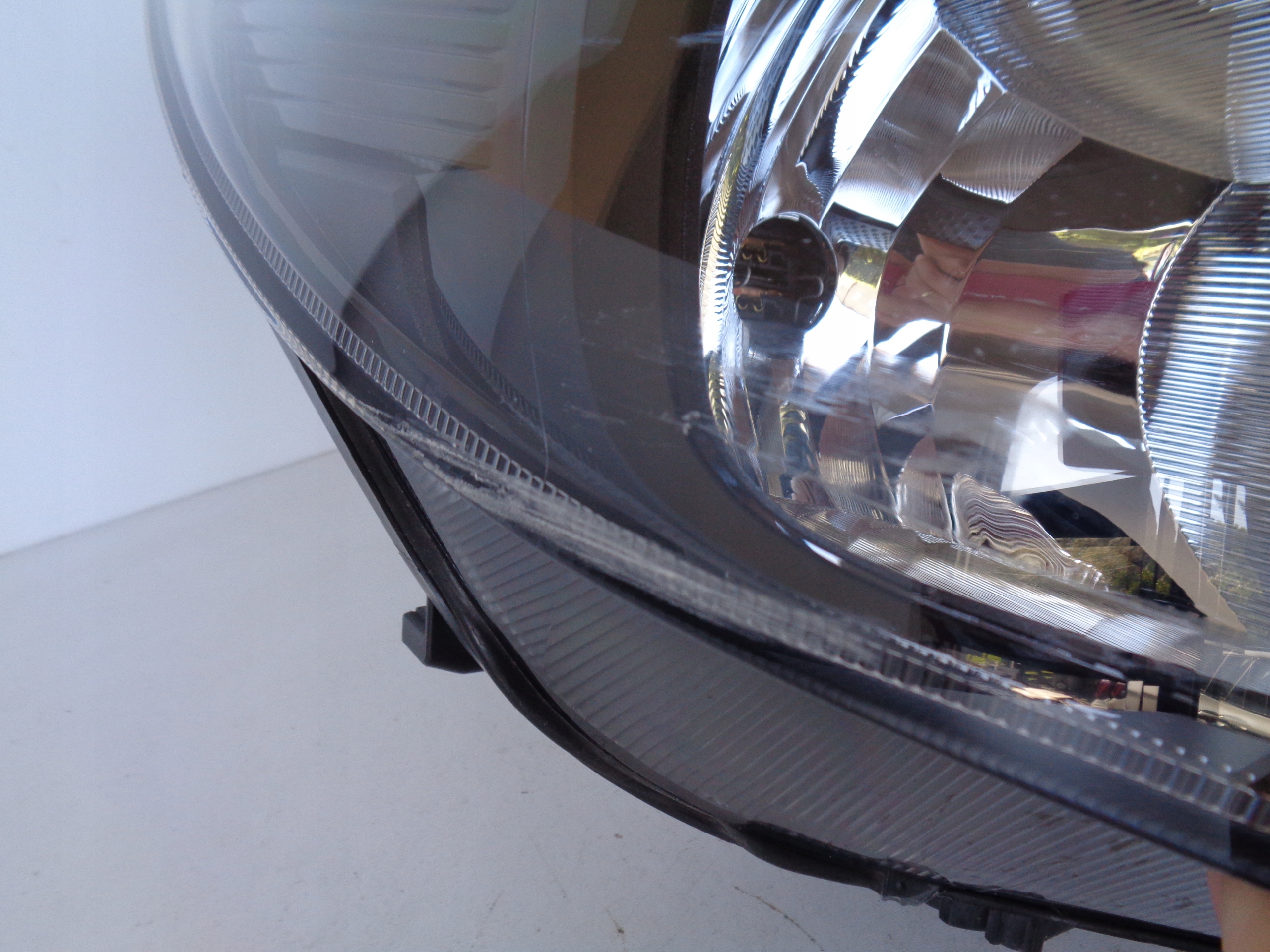 light right REFLEKTOR FORD FOCUS MK3 14- LIFT CIEMNA
