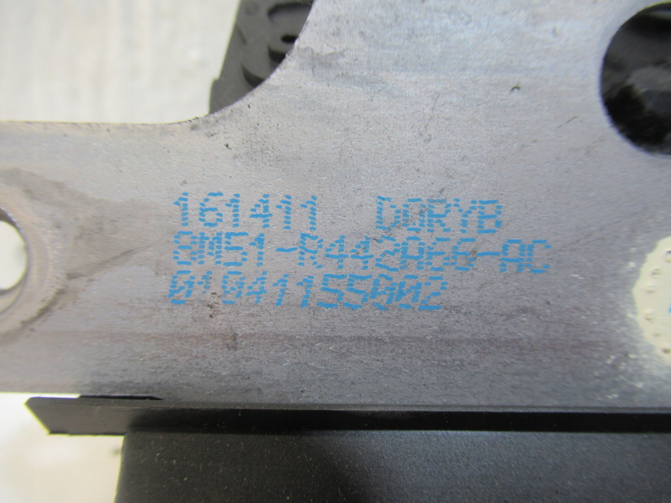 lock bonnet boot FORD FOCUS MK3
