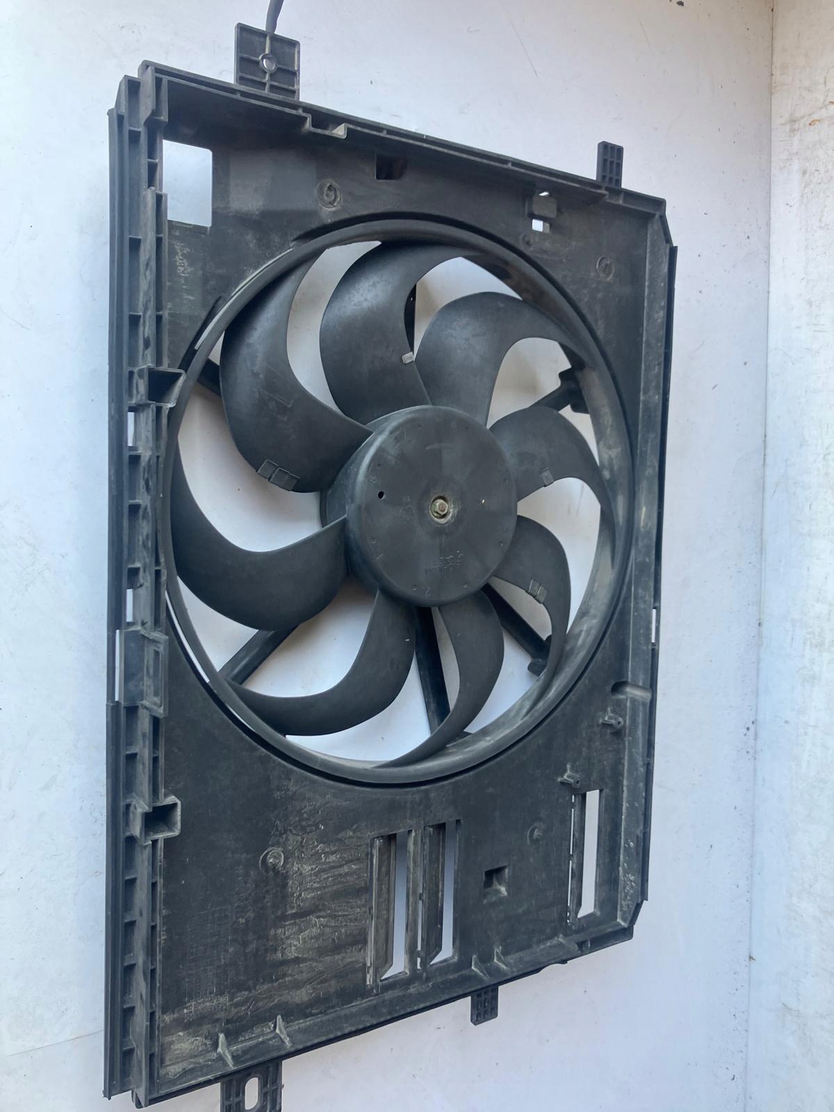 ventilátor obal stěny předního PEUGEOT 3008 II 9806313580