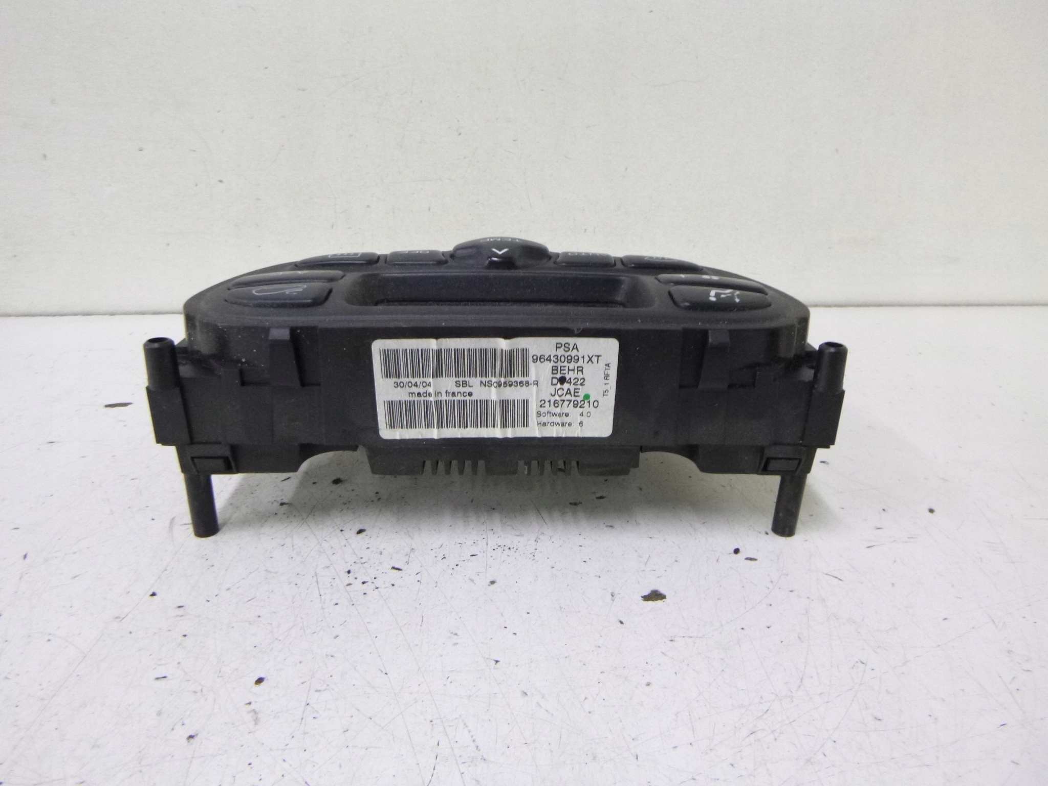 UNITE COMMANDE CLIMA BOUCHES BUSES PEUGEOT 307 04R.