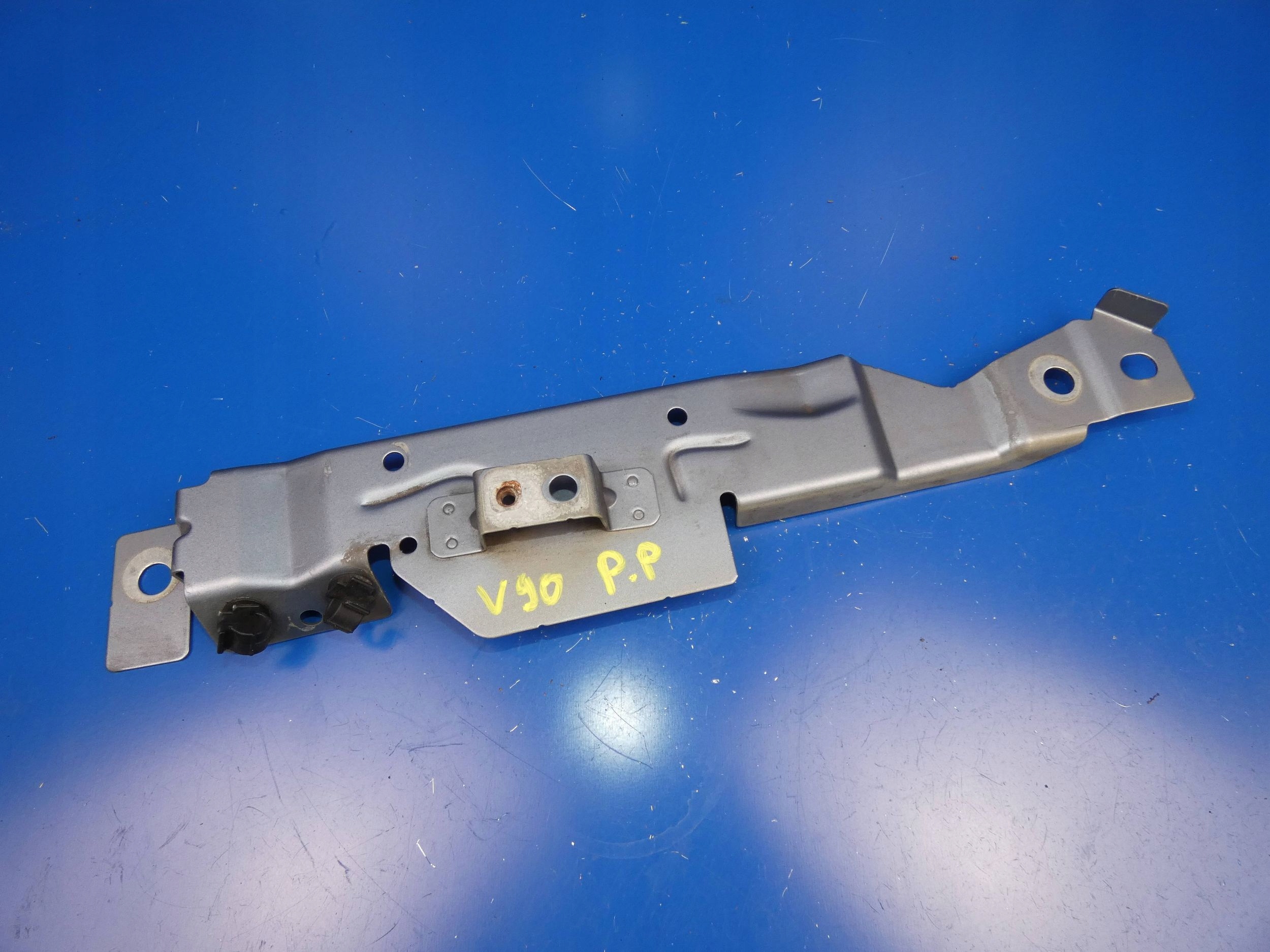 VOLVO V90 S90 II Support plaque Poignée Aile Droite Avant