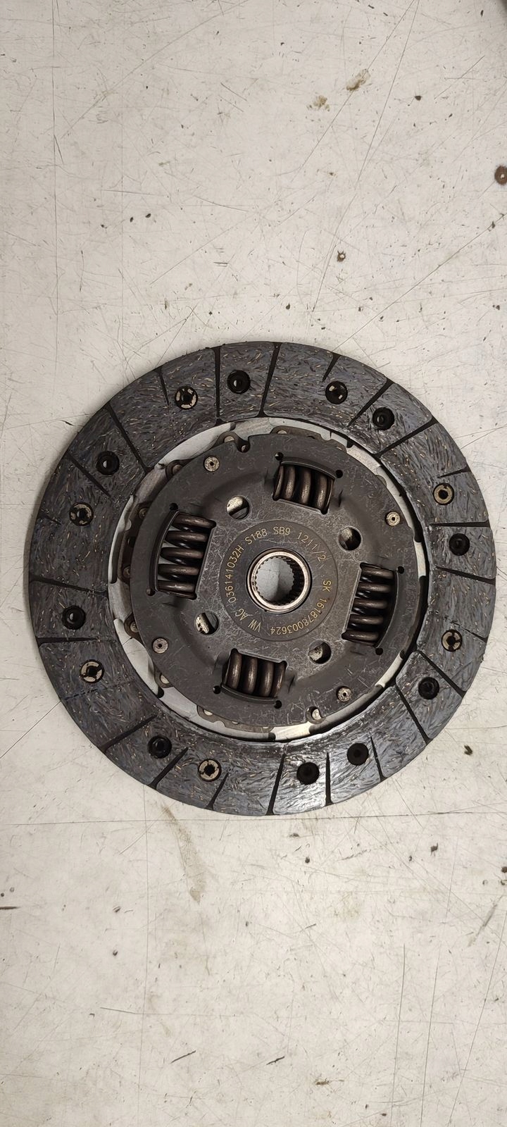 wheel flywheel clutch disc pressure plate VW Golf VI 1,2 TSI