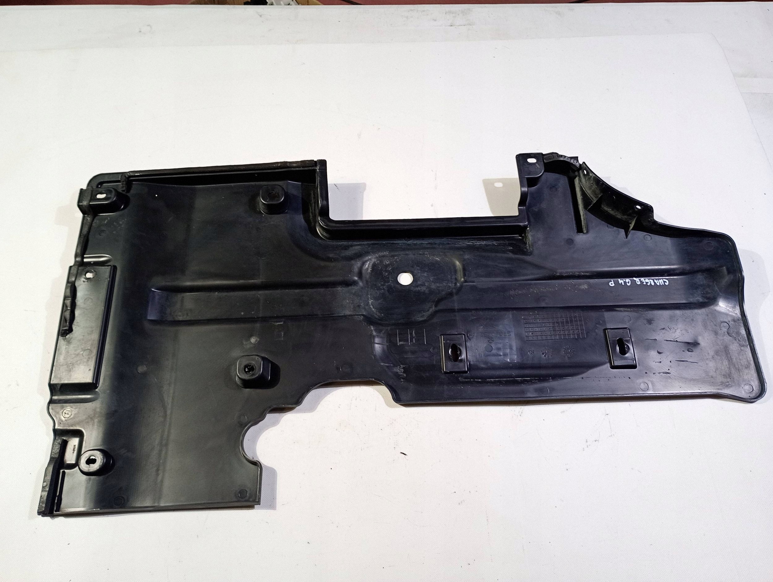 cover cover cover chassis lower right Dodge Charger 2015