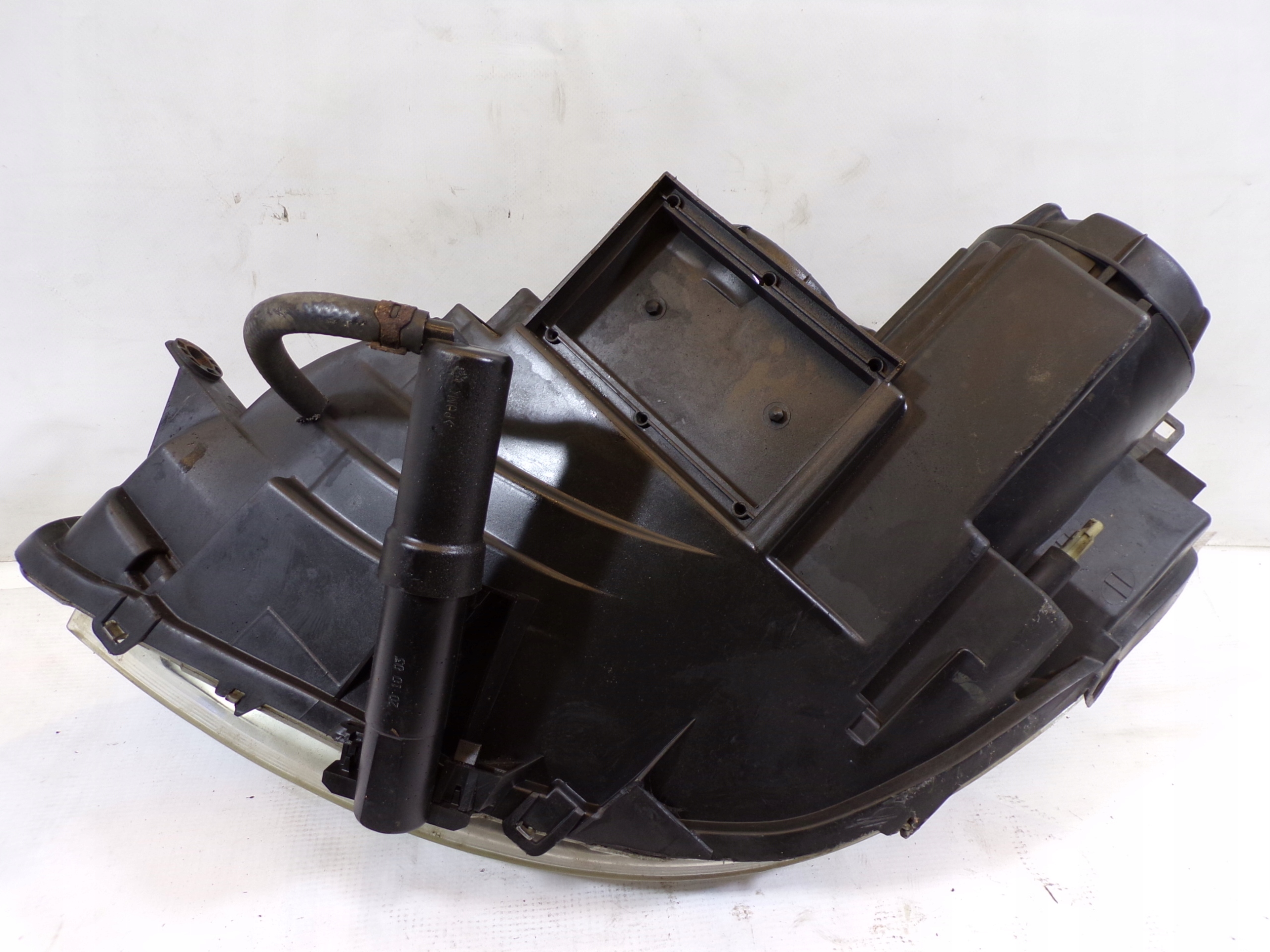 light front front right CITROEN C8 (1)