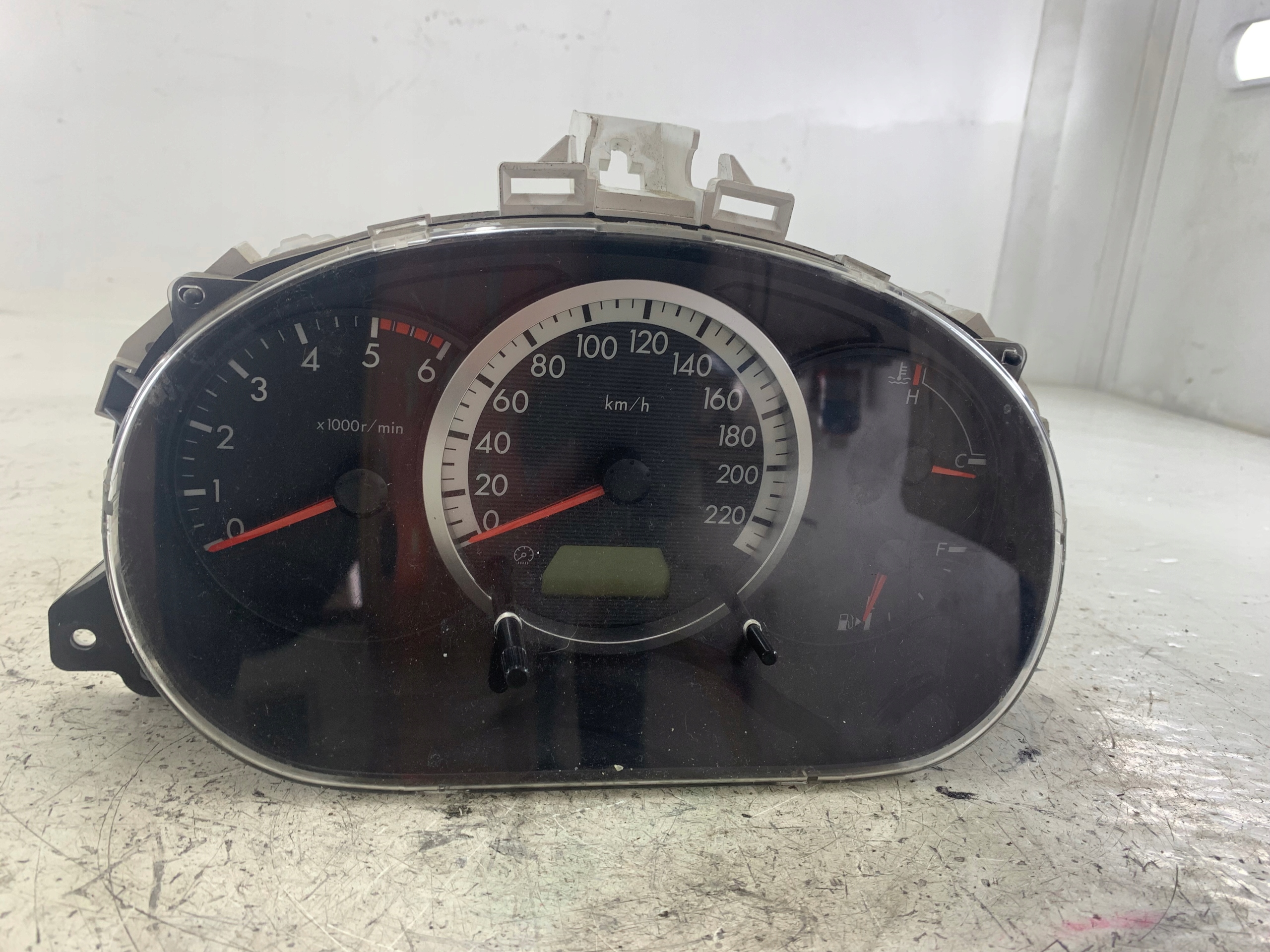 MAZDA 5 and CR 2.0 D dials dials CGCC79D