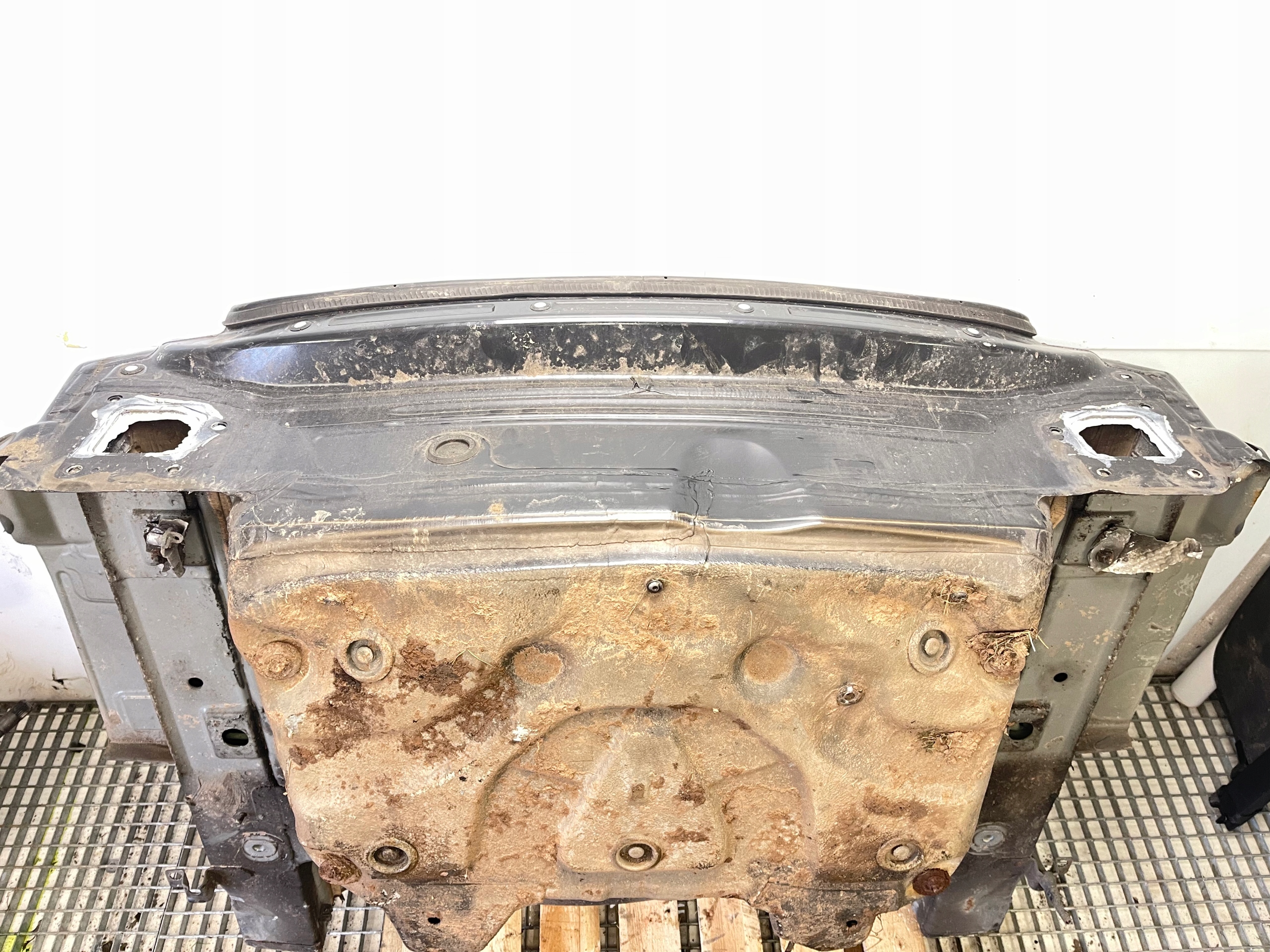 rear panel rear sump floor AUDI A6 C7 sedan LX7U